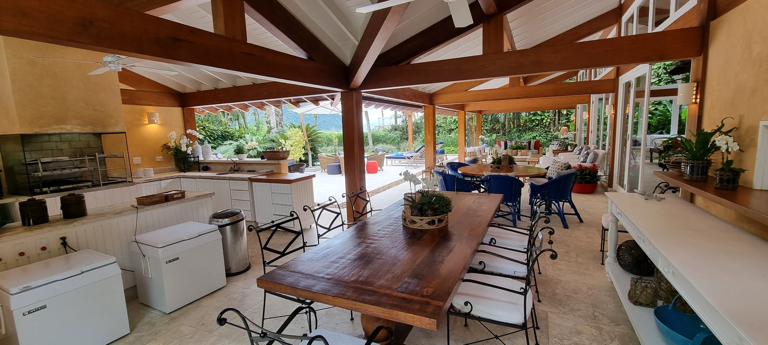 Aluguel Condominio Iporanga, Casa Praia de Iporanga Reveillon no Guarujaá