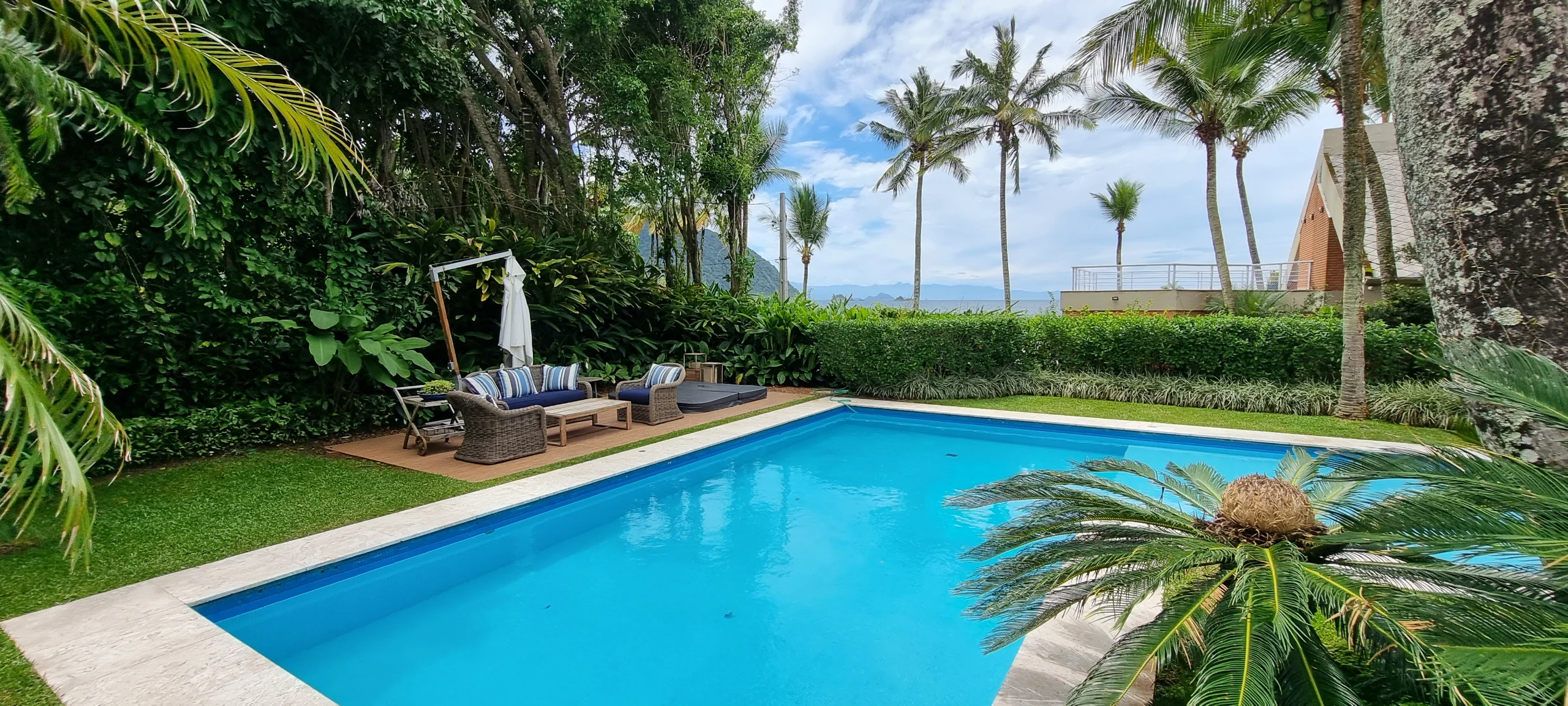 Aluguel Condominio Iporanga, Casa Praia de Iporanga Reveillon no Guarujaá