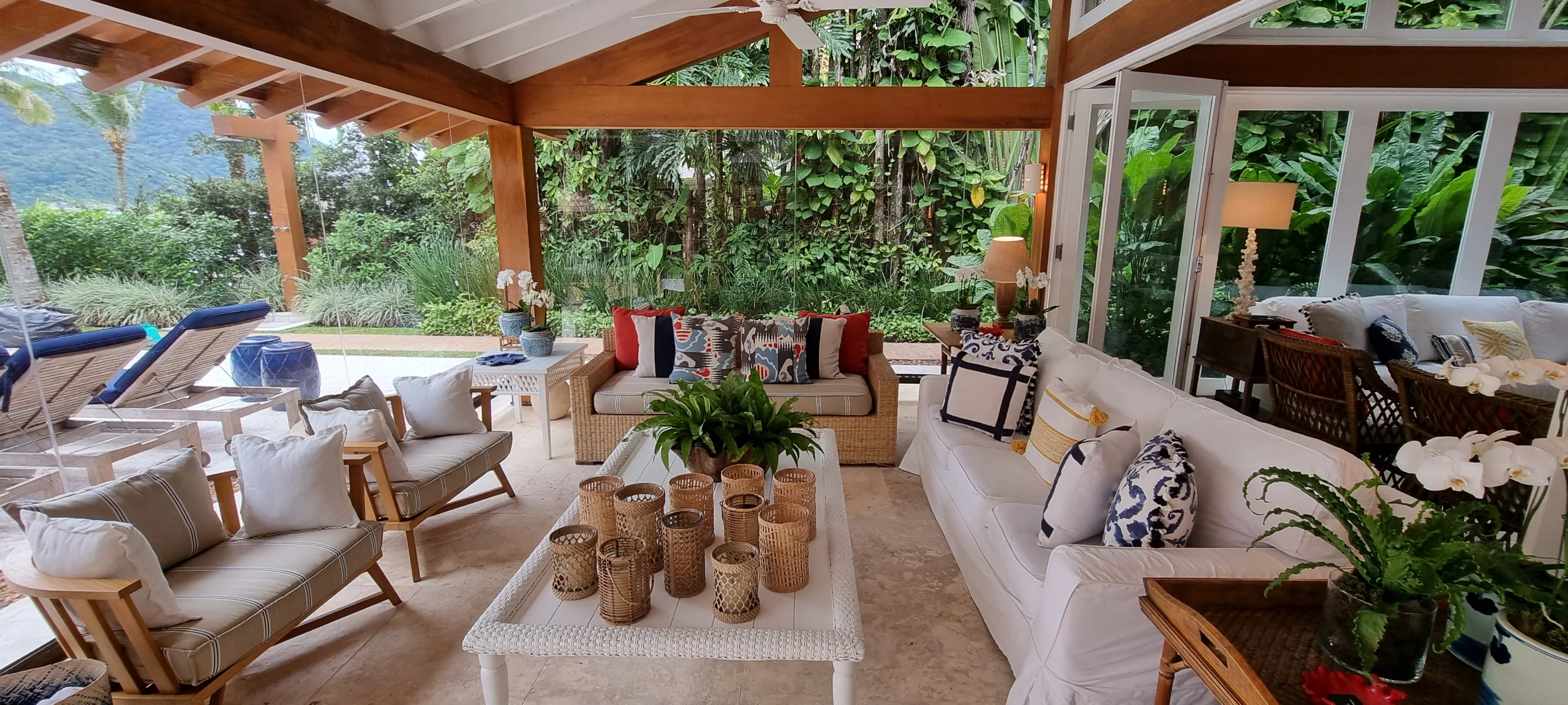 Aluguel Condominio Iporanga, Casa Praia de Iporanga Reveillon no Guarujaá
