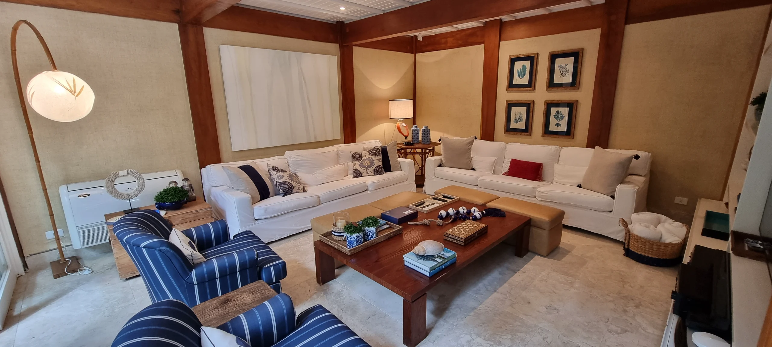 Aluguel Condominio Iporanga, Casa Praia de Iporanga Reveillon no Guarujaá