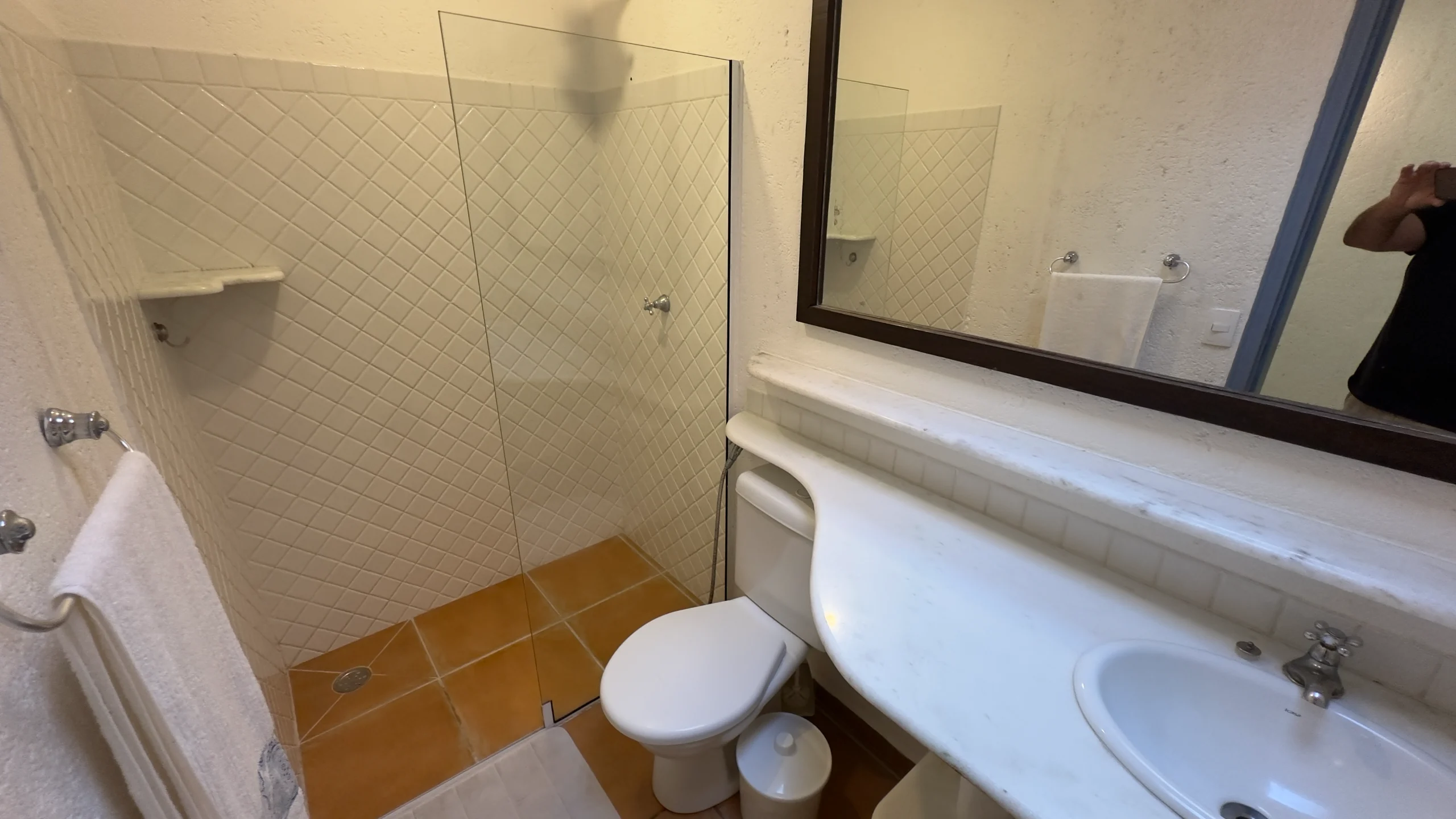 Casa em meio a Mata do Condominio São Pedro no Guaruja