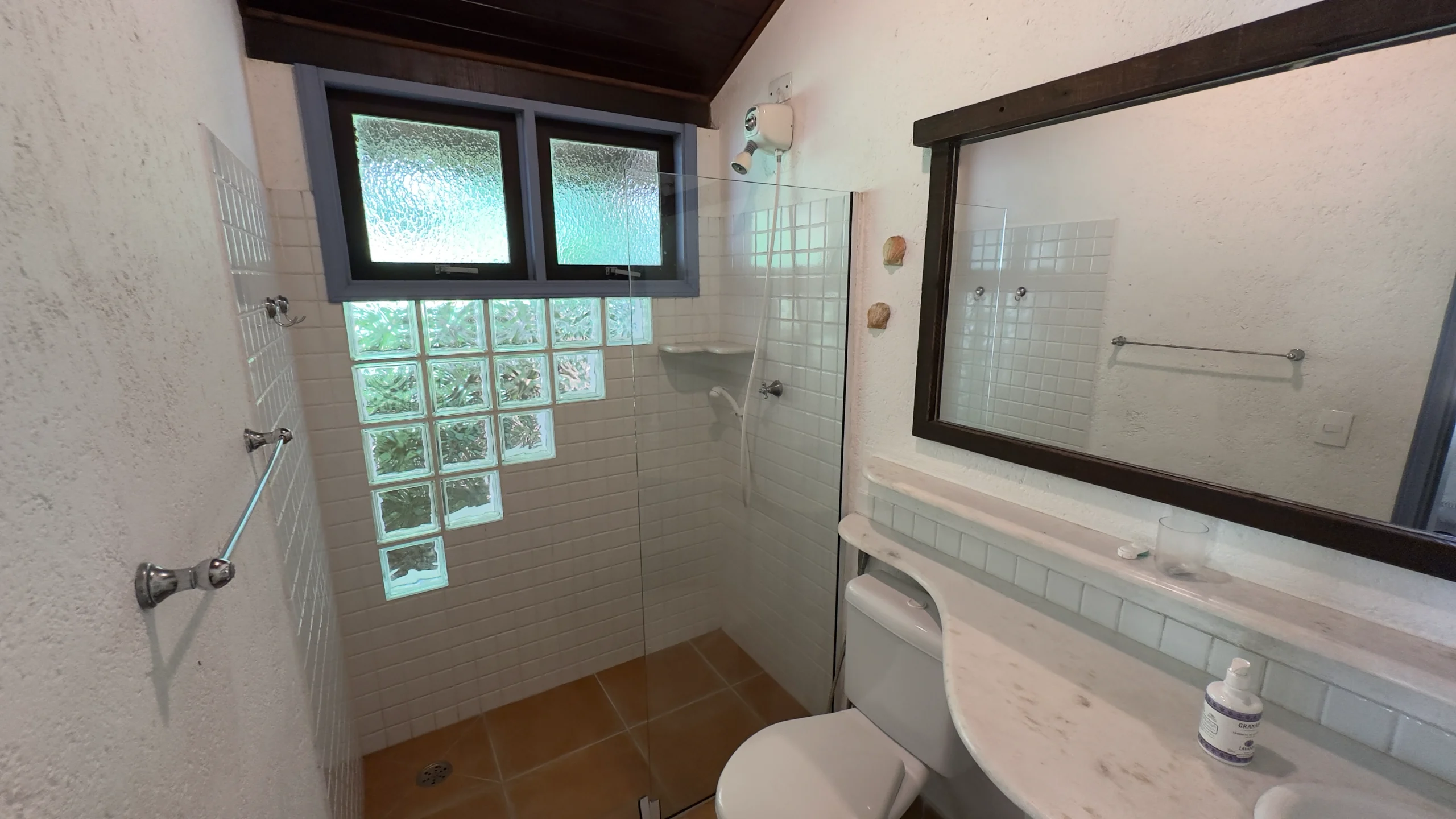 Casa em meio a Mata do Condominio São Pedro no Guaruja