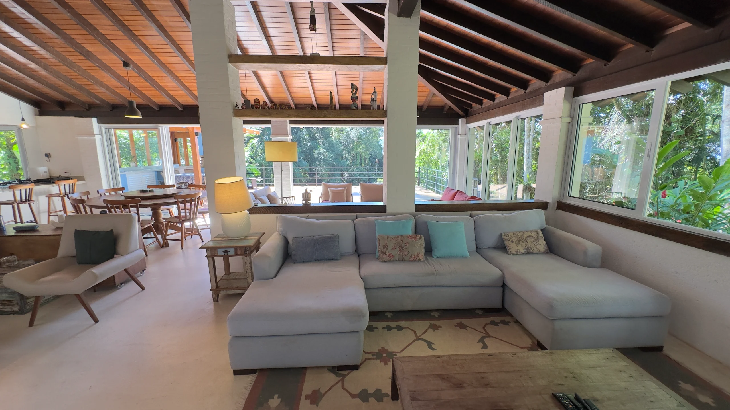 Casa em meio a Mata do Condominio São Pedro no Guaruja