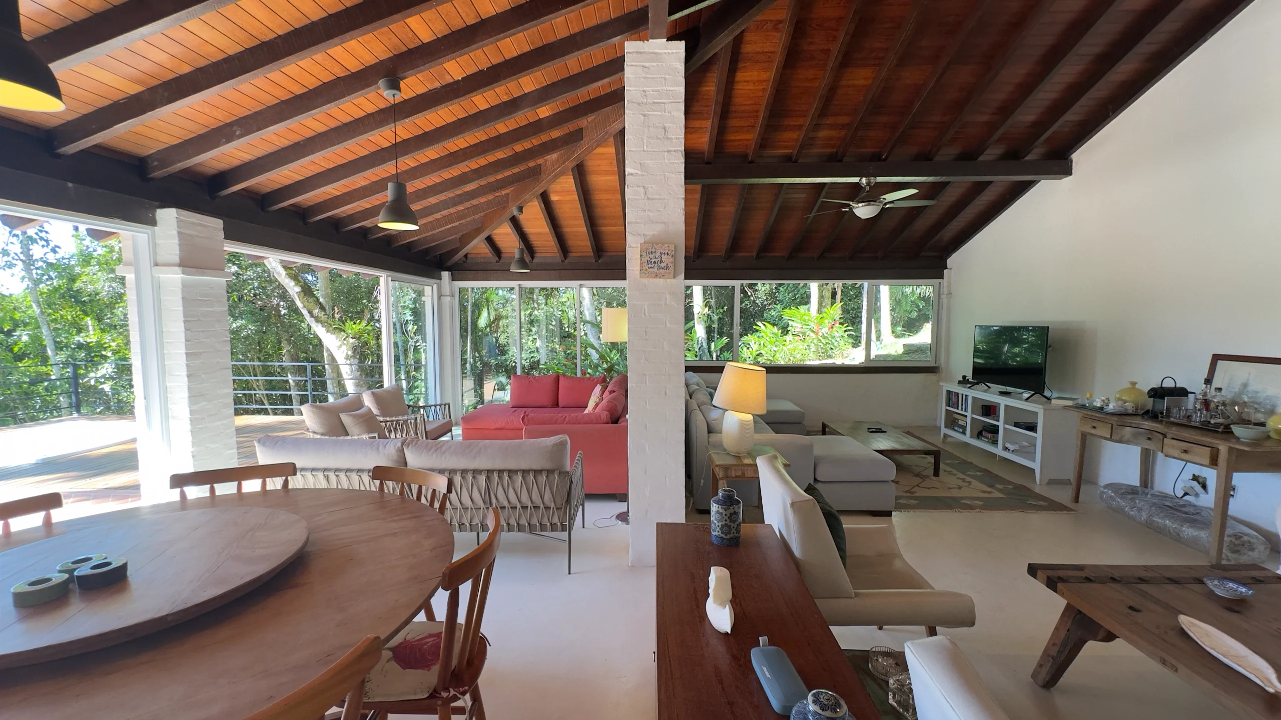 Casa em meio a Mata do Condominio São Pedro no Guaruja