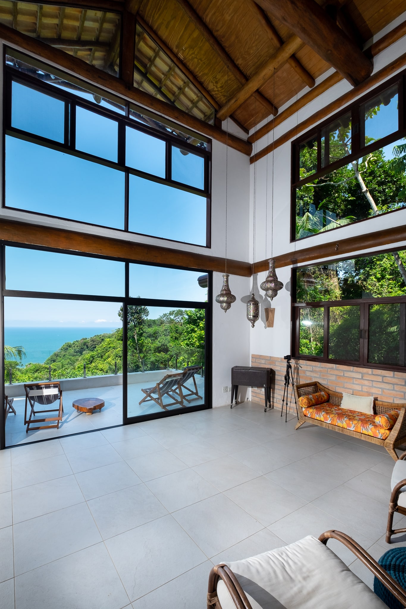 Casa Vista Mar no Condominio Tijucopava Guaruja