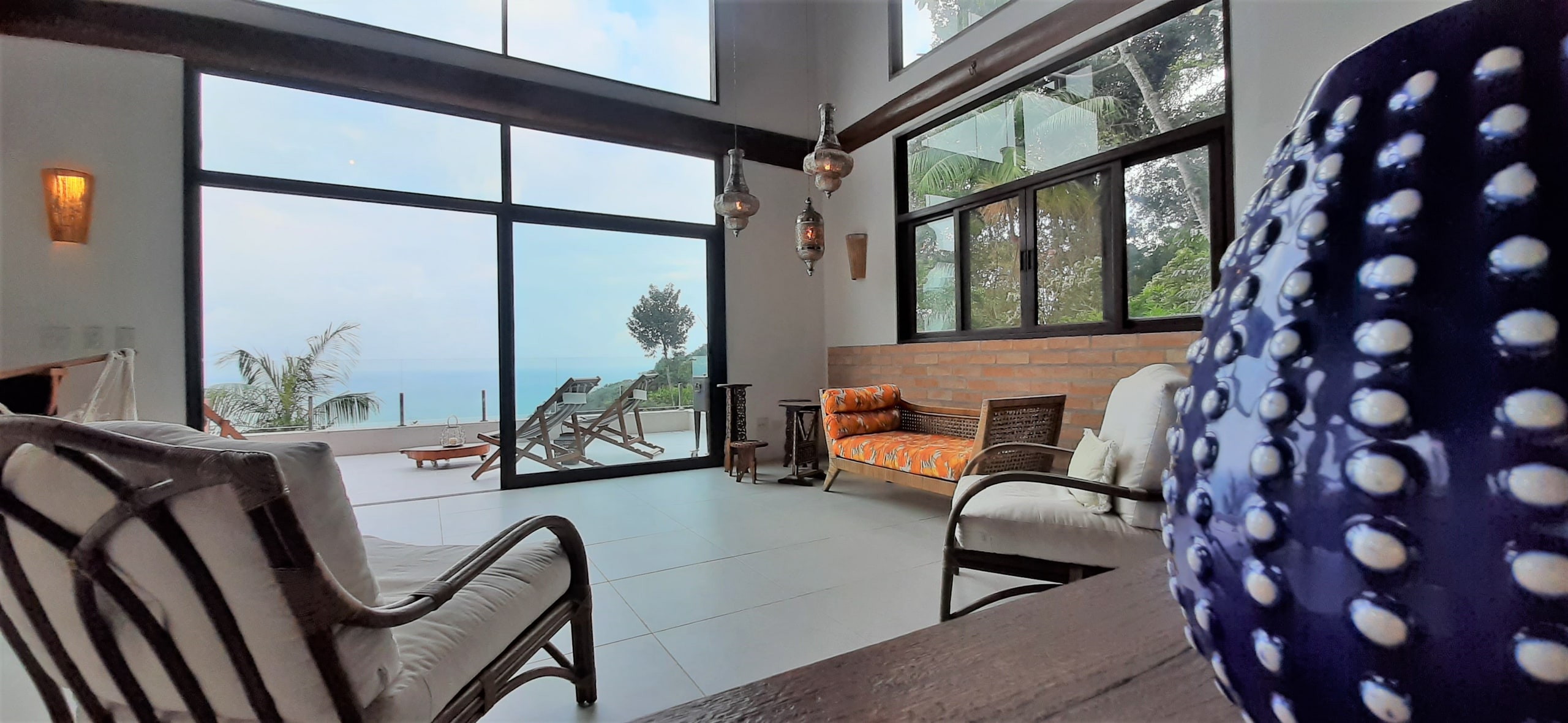 Casa Vista Mar no Condominio Tijucopava Guaruja