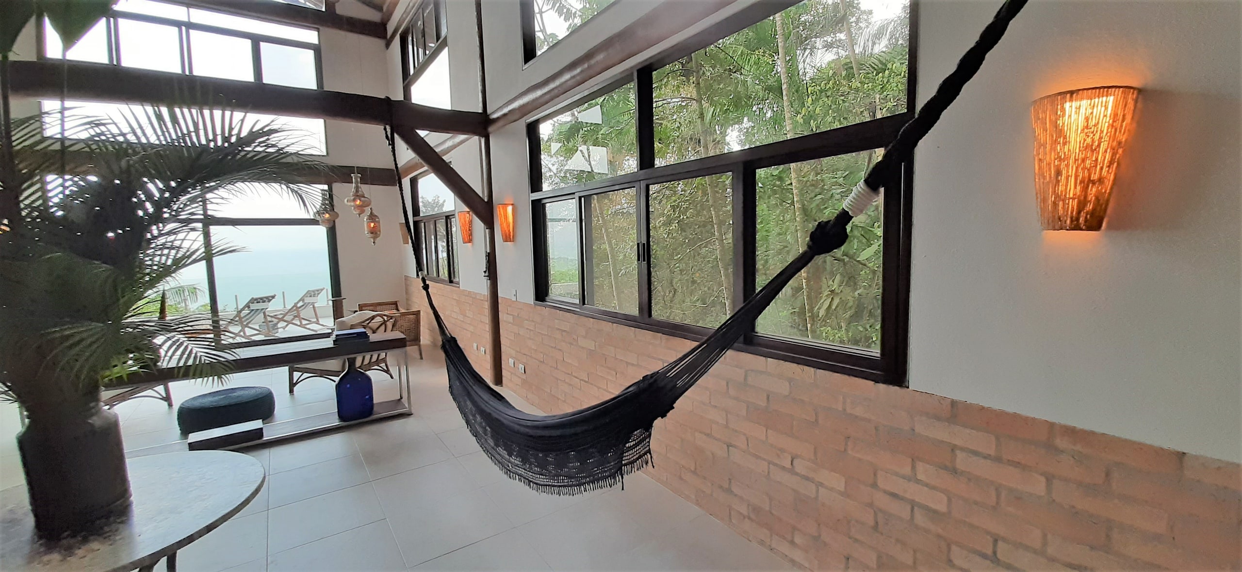 Casa Vista Mar no Condominio Tijucopava Guaruja