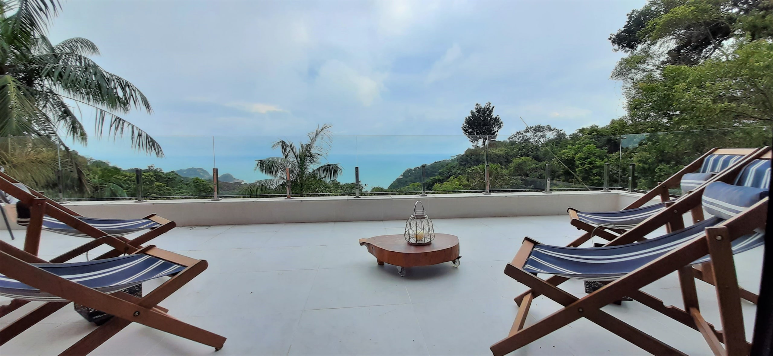 Casa Vista Mar no Condominio Tijucopava Guaruja