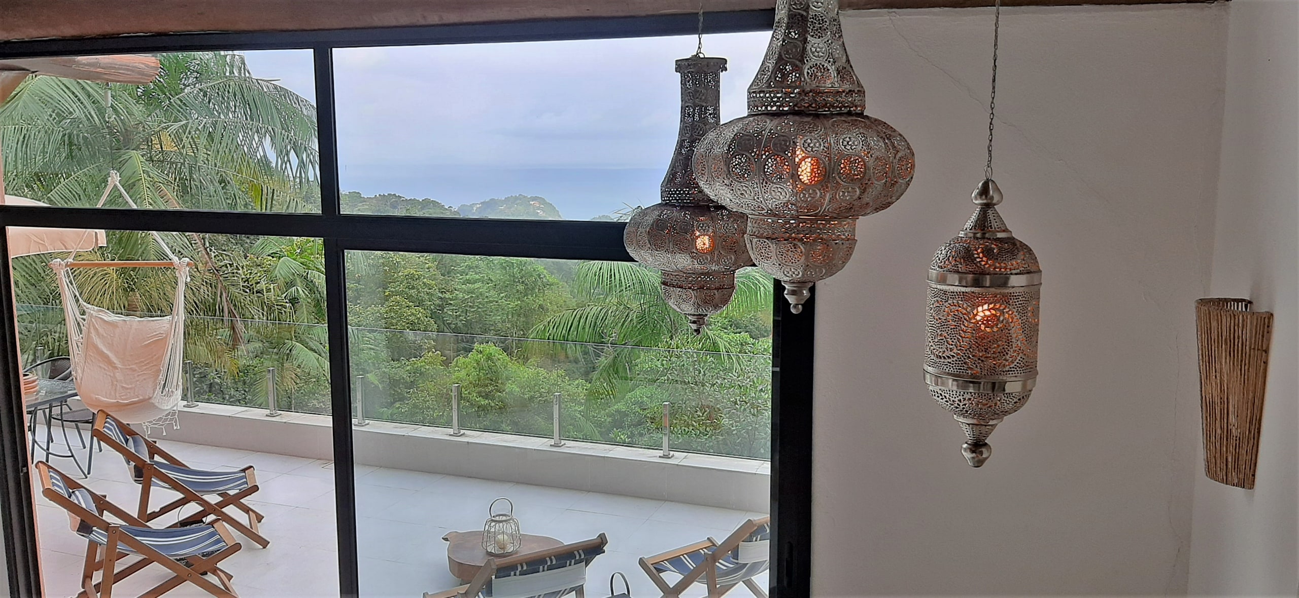 Casa Vista Mar no Condominio Tijucopava Guaruja