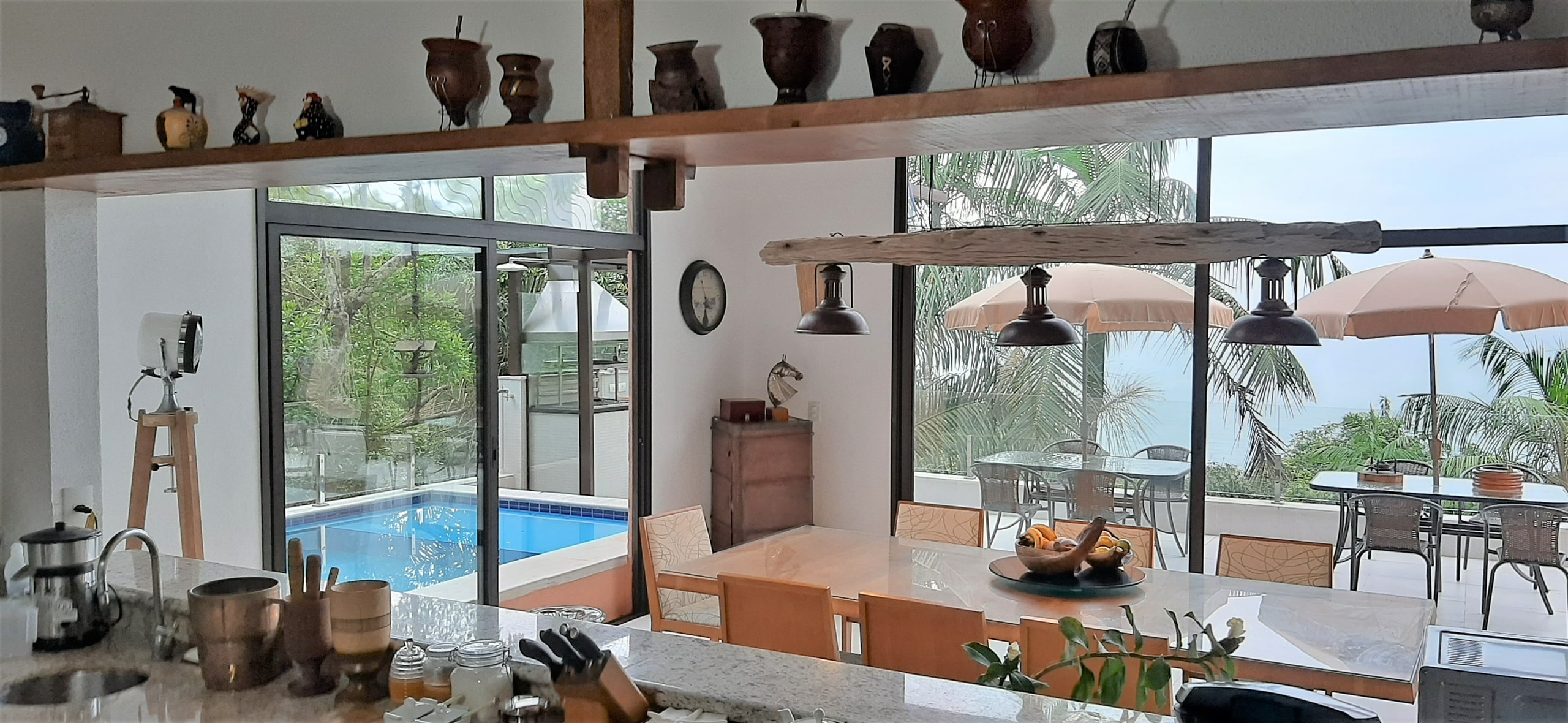 Casa Vista Mar no Condominio Tijucopava Guaruja
