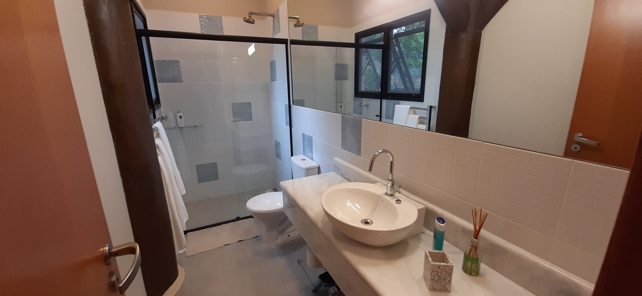 Casa Vista Mar no Condominio Tijucopava Guaruja