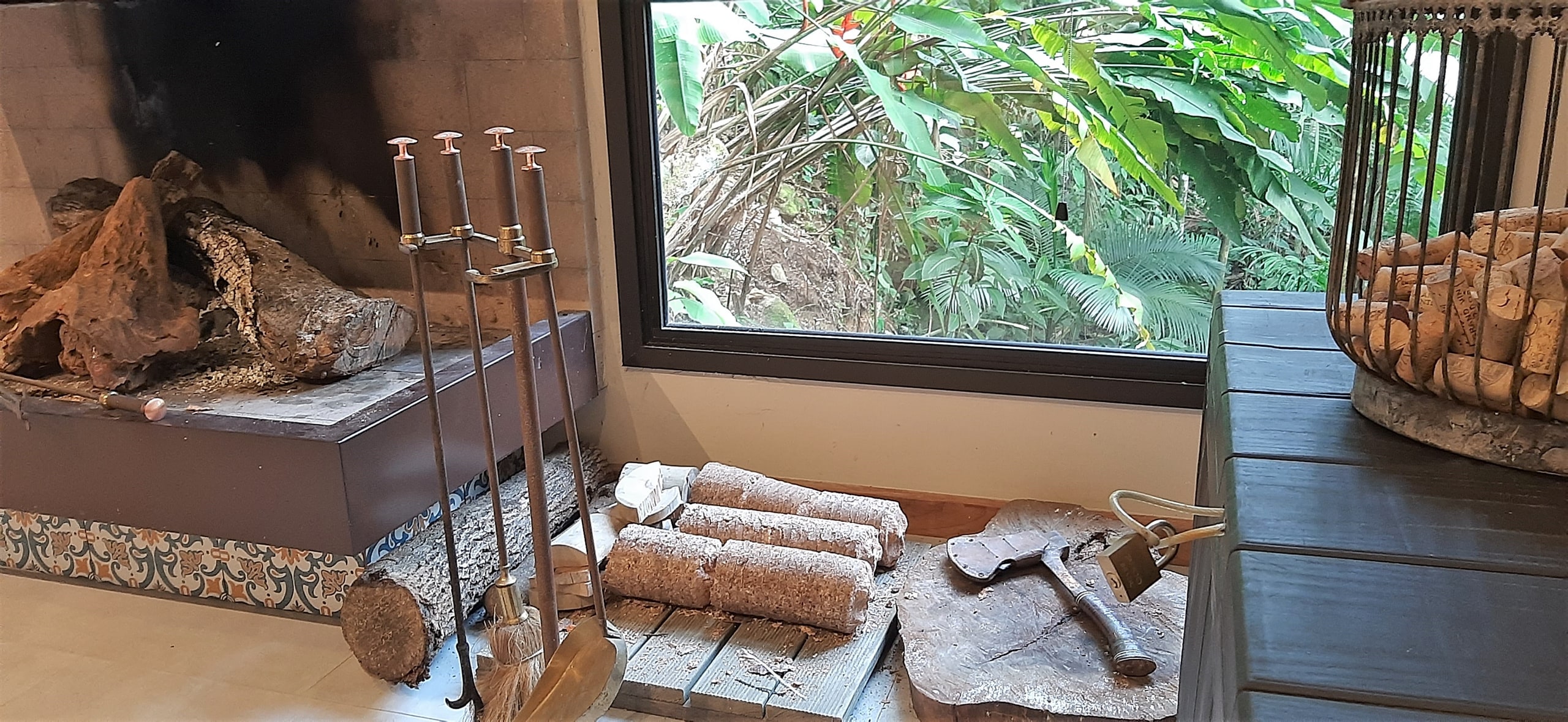 Casa Vista Mar no Condominio Tijucopava Guaruja
