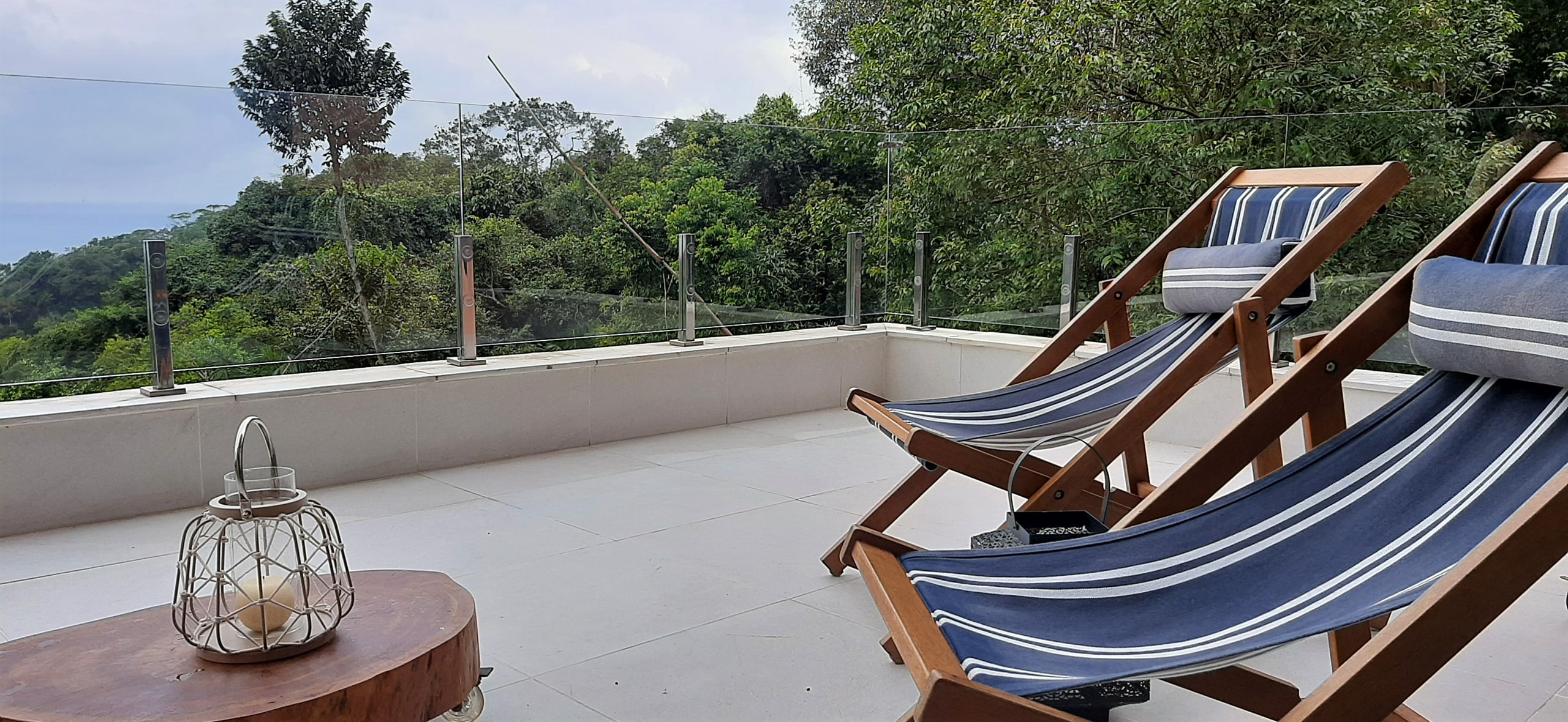 Casa Vista Mar no Condominio Tijucopava Guaruja
