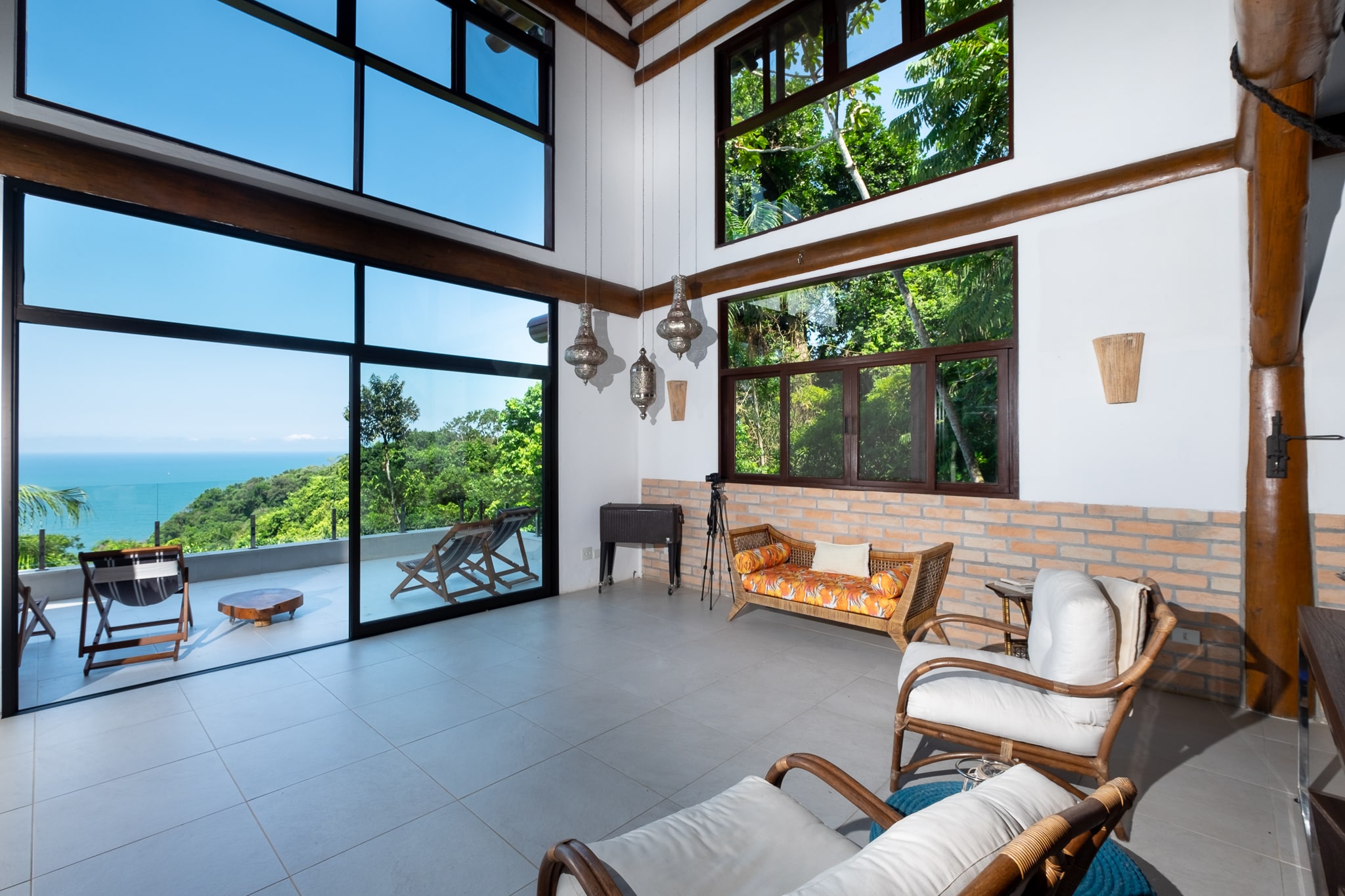 Casa Vista Mar no Condominio Tijucopava Guaruja