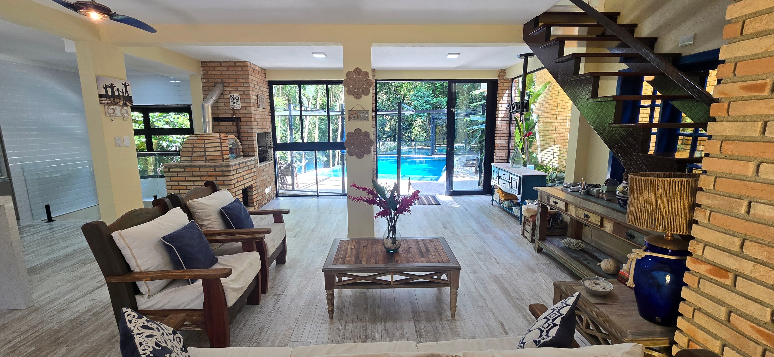 Imovel no Condominio Iporanga Guaruja Aluguel Anual Temporada