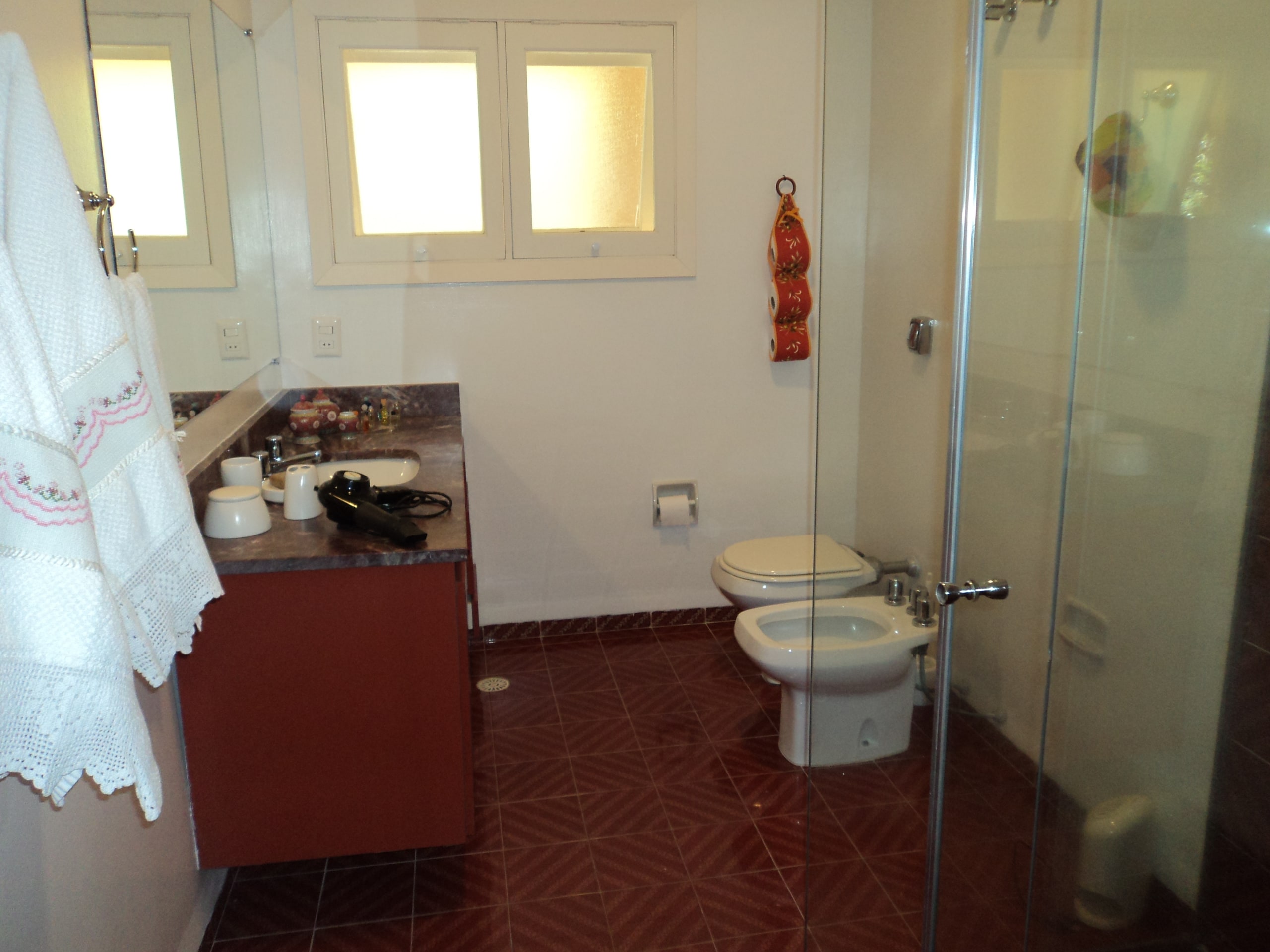 Casa à Venda no Condominio São Pedro, Guarujá