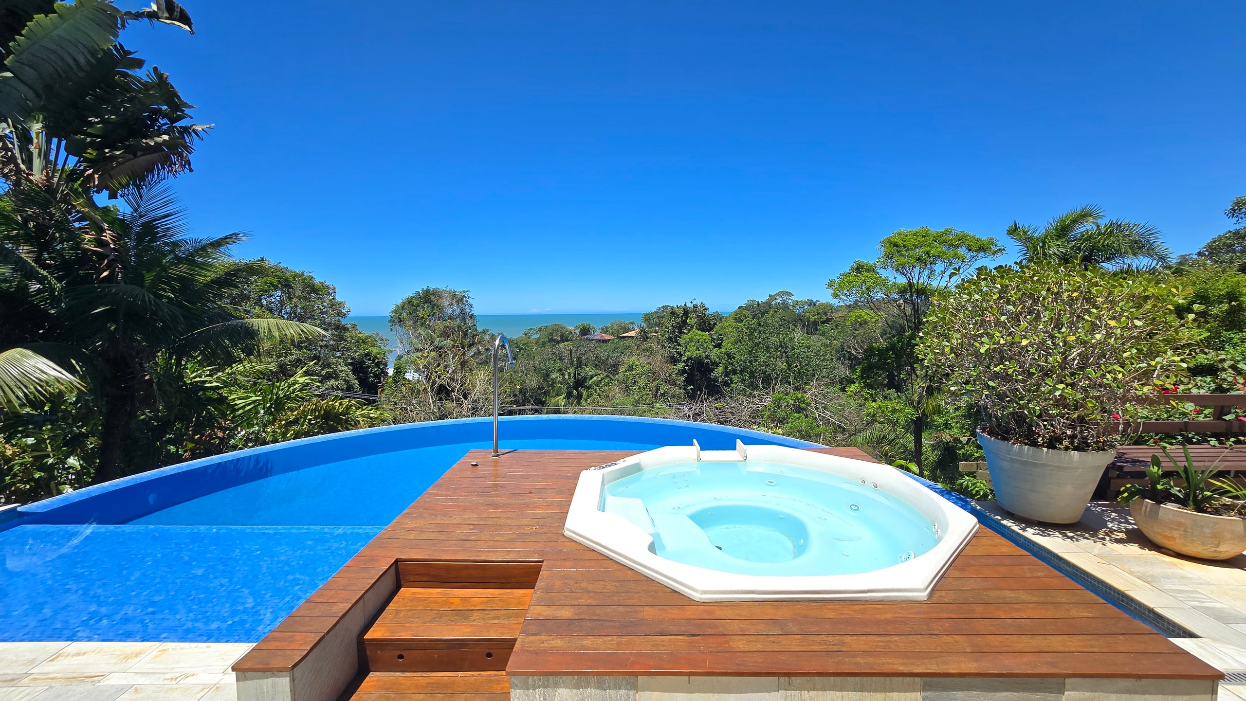 Casa Vista Mar no Condominio Taguaiba Venda e Locação Guaruja