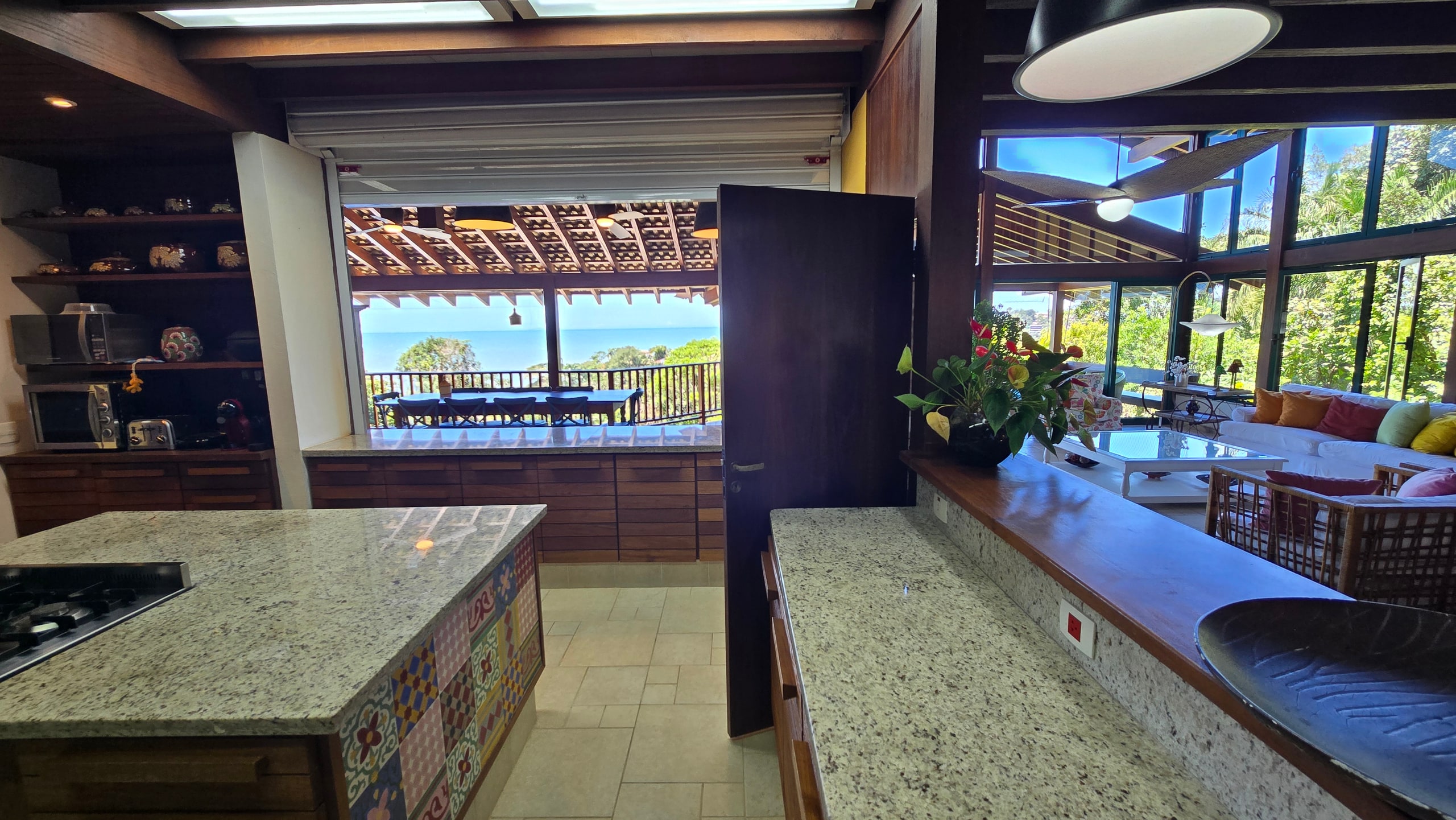 Casa Vista Mar no Condominio Taguaiba Venda e Locação Guaruja