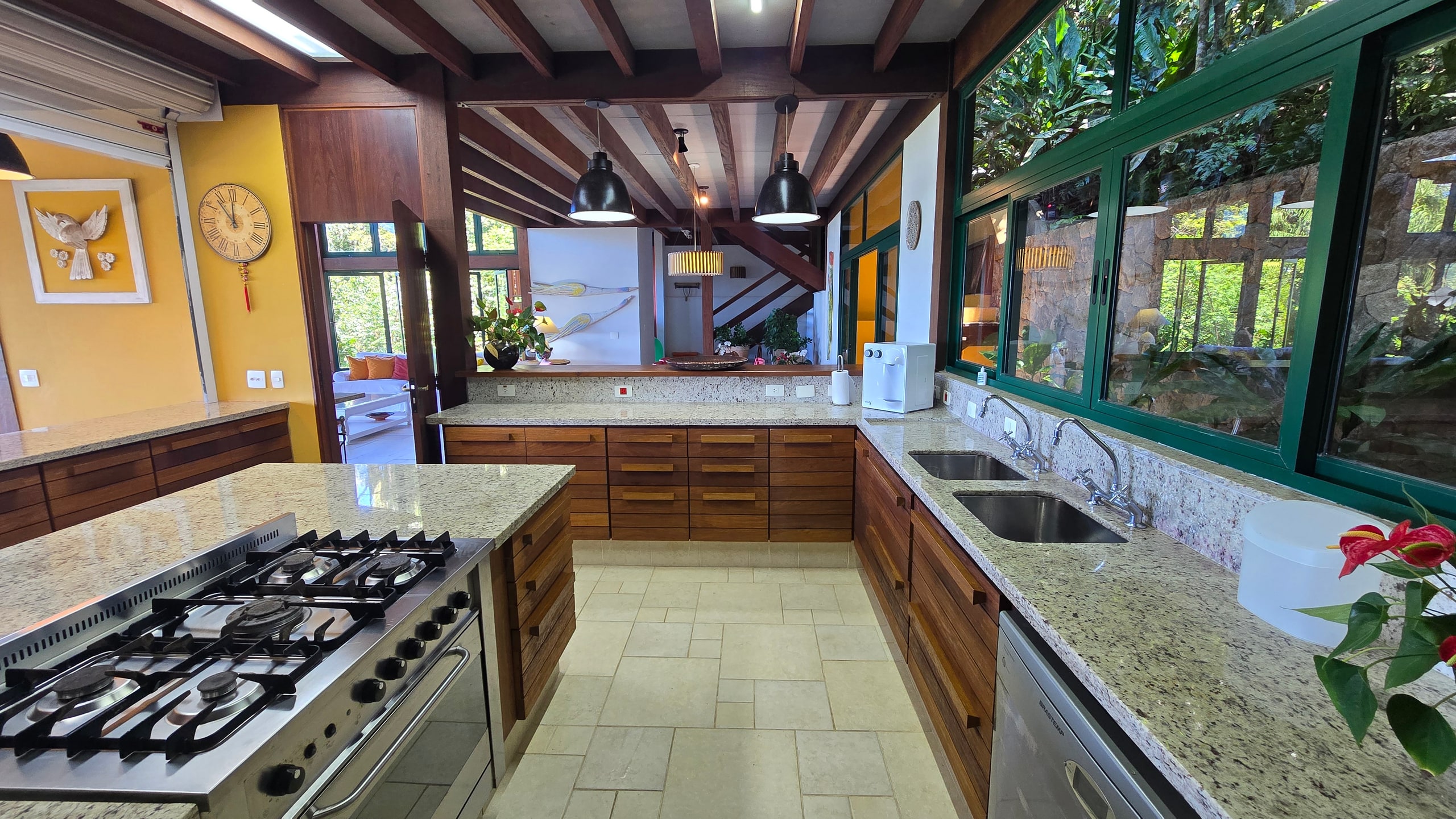 Casa Vista Mar no Condominio Taguaiba Venda e Locação Guaruja