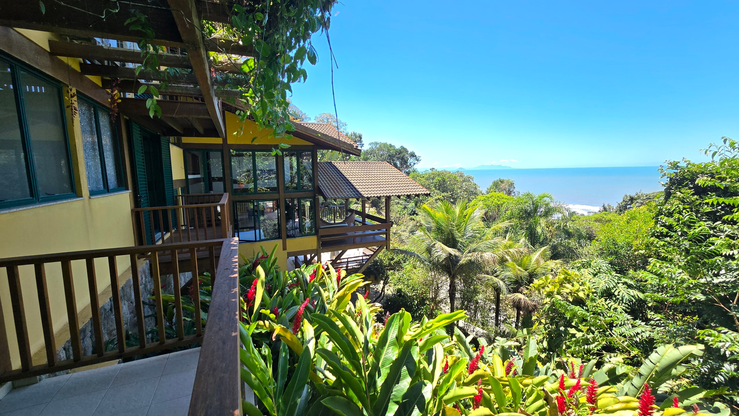 Casa Vista Mar no Condominio Taguaiba Venda e Locação Guaruja