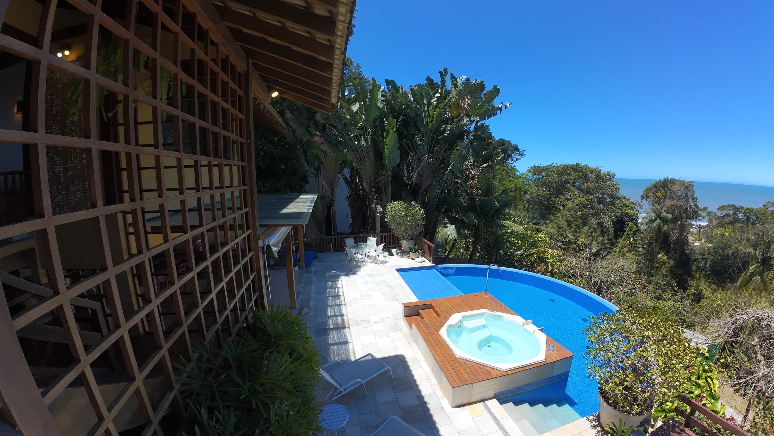 Casa Vista Mar no Condominio Taguaiba Venda e Locação Guaruja