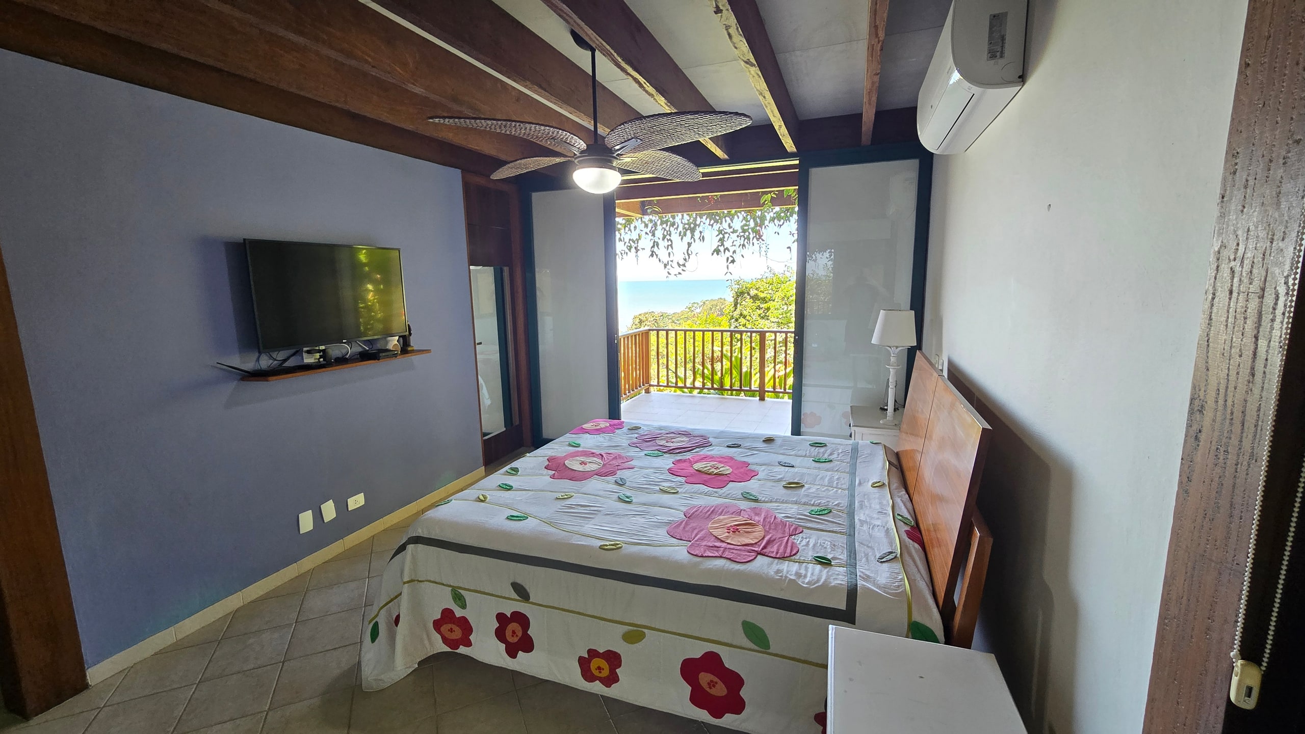Casa Vista Mar no Condominio Taguaiba Venda e Locação Guaruja
