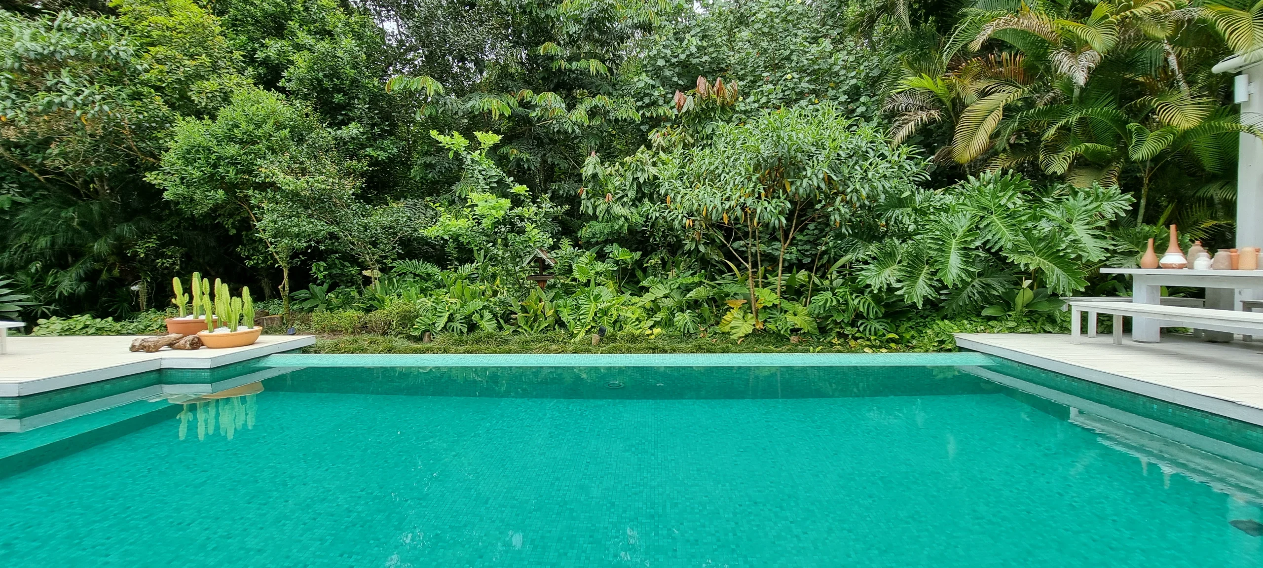 Locação temporada no Condomínio Iporanga no Guarujá