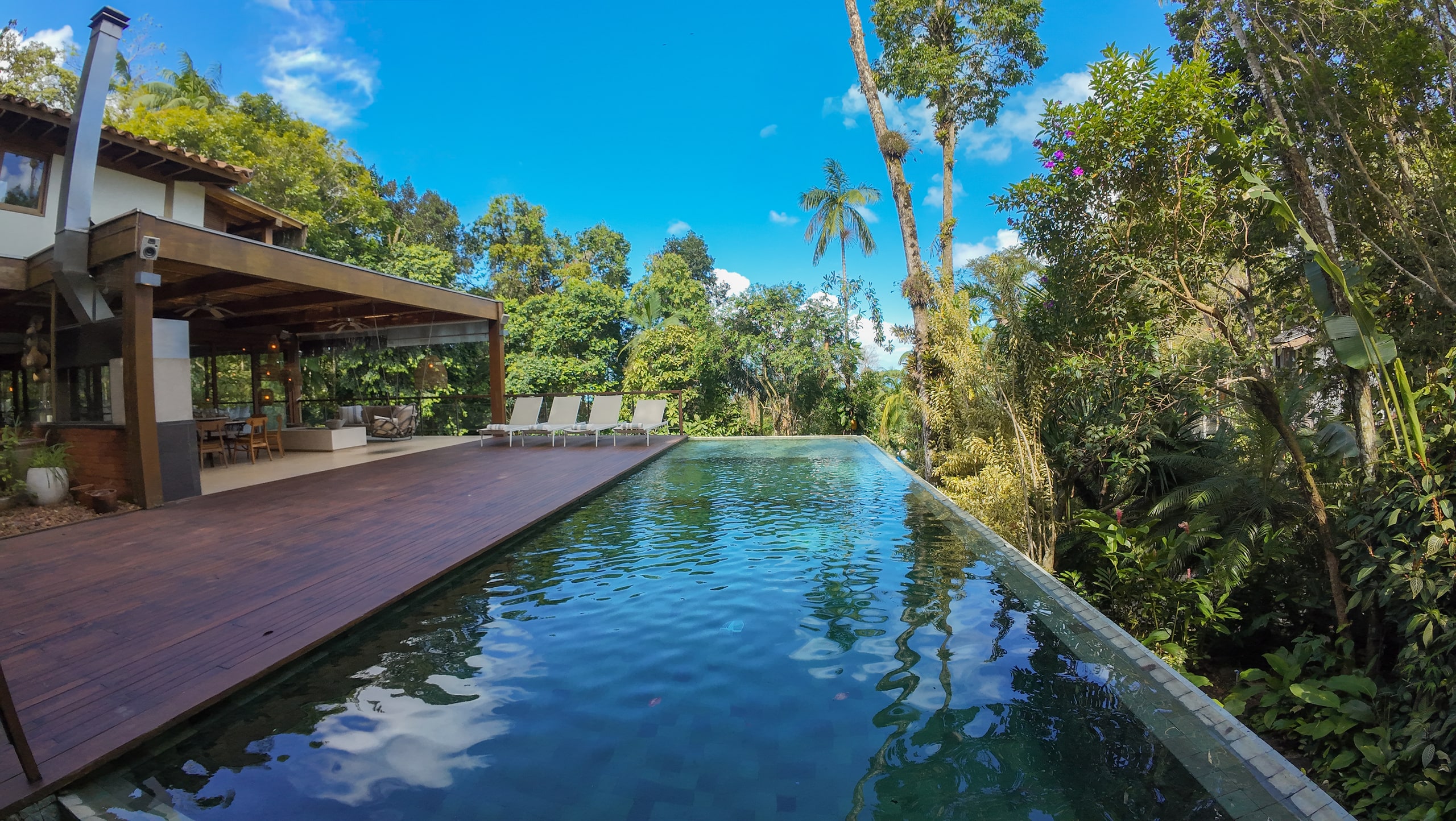 Casa no Condomínio São Pedro Guarujá — Villa 140