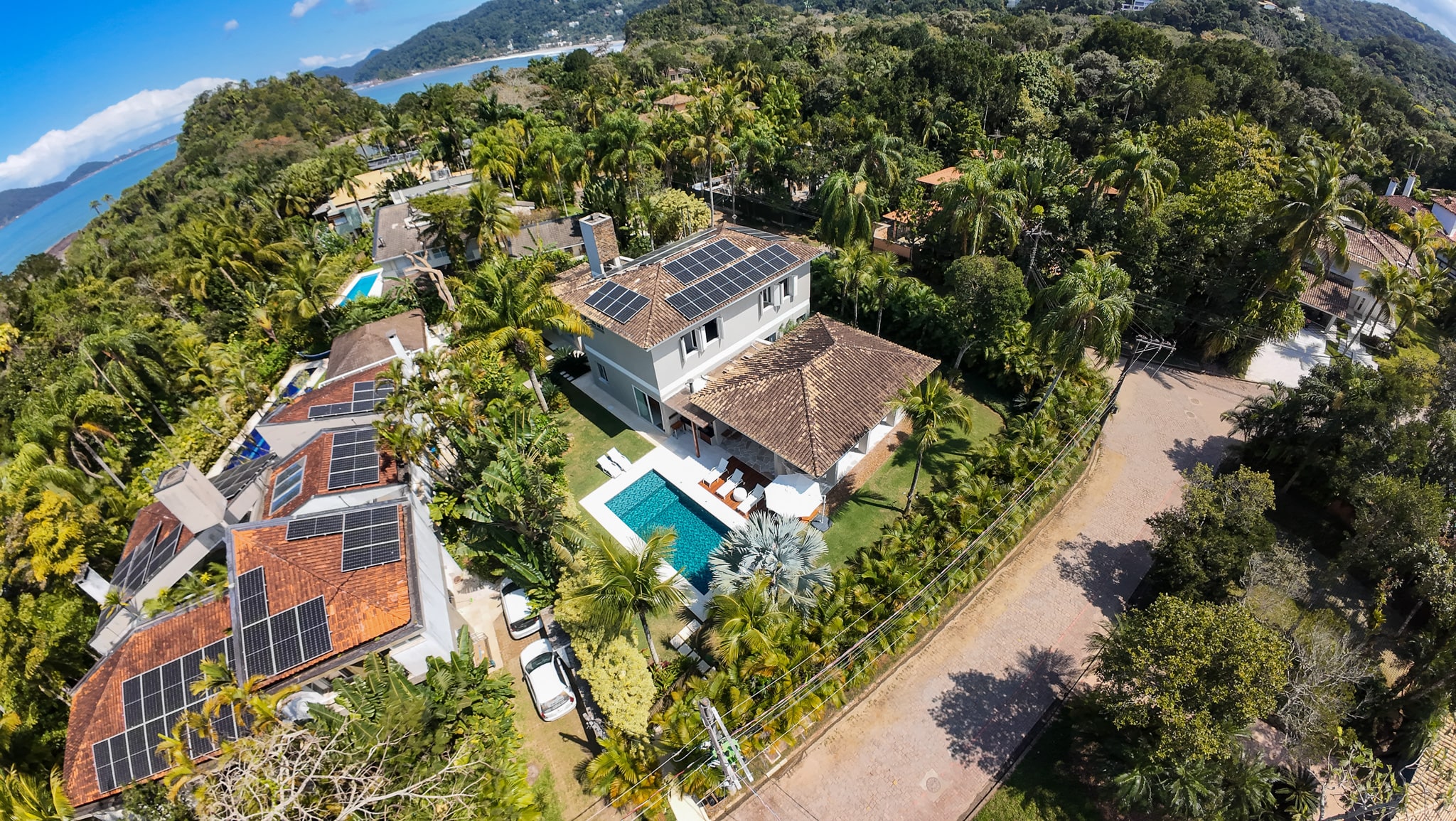 Casa Venda Condominio Iporanga Próxima a Praia em Guarujá