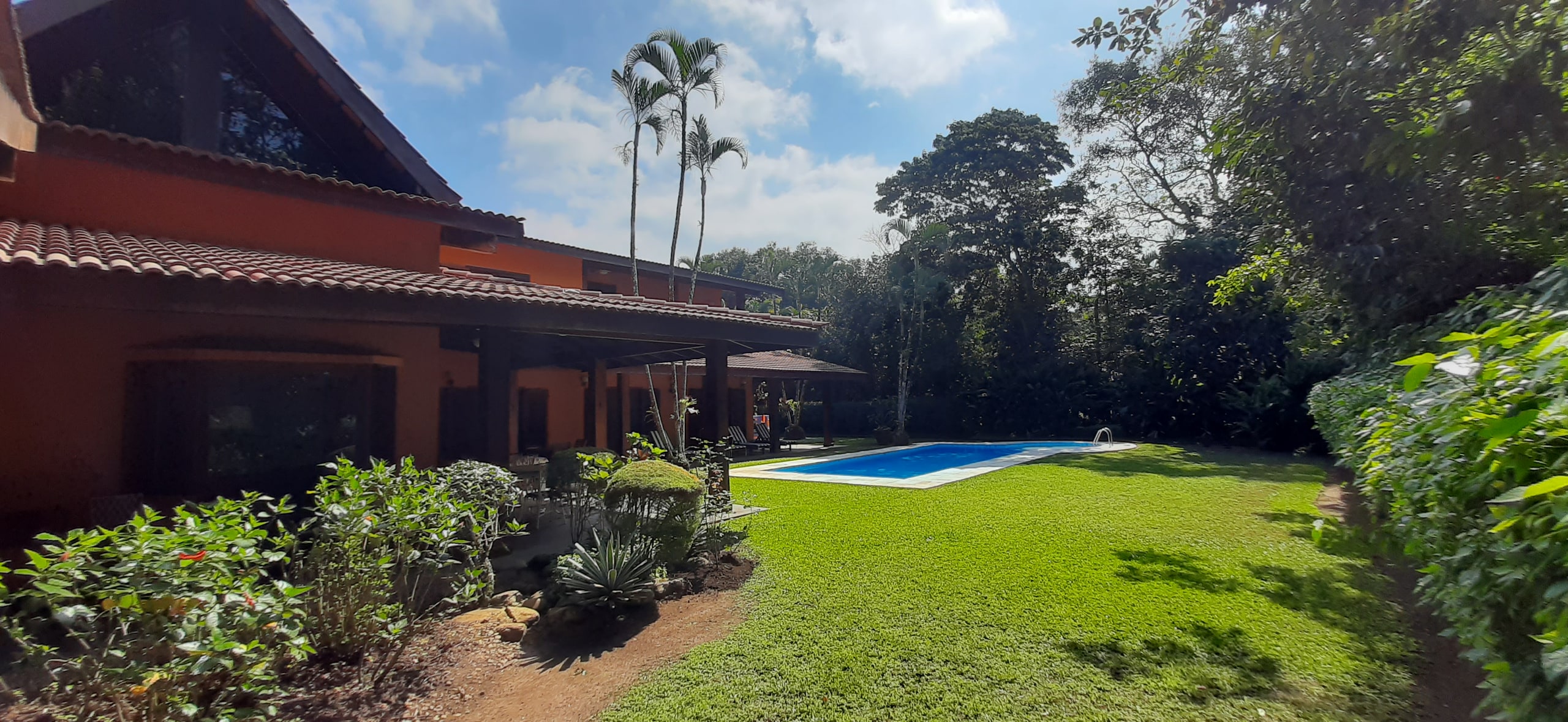 Locação Condominio Iporanga Guarujá Casa PErto da Praia de Iporanga
