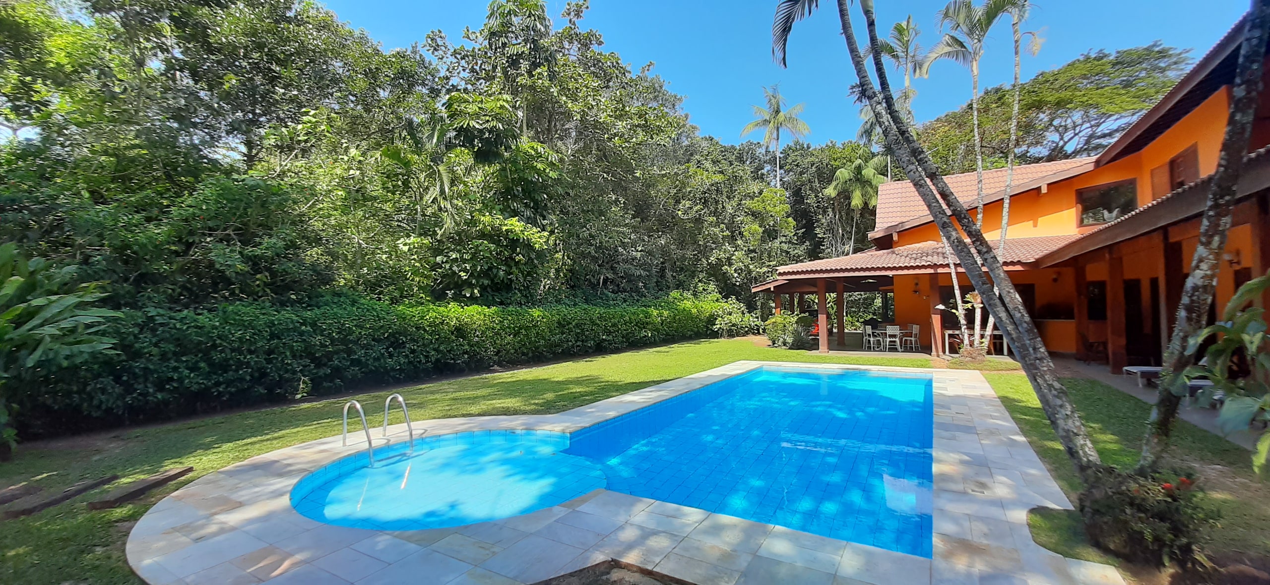 Locação Condominio Iporanga Guarujá Casa PErto da Praia de Iporanga