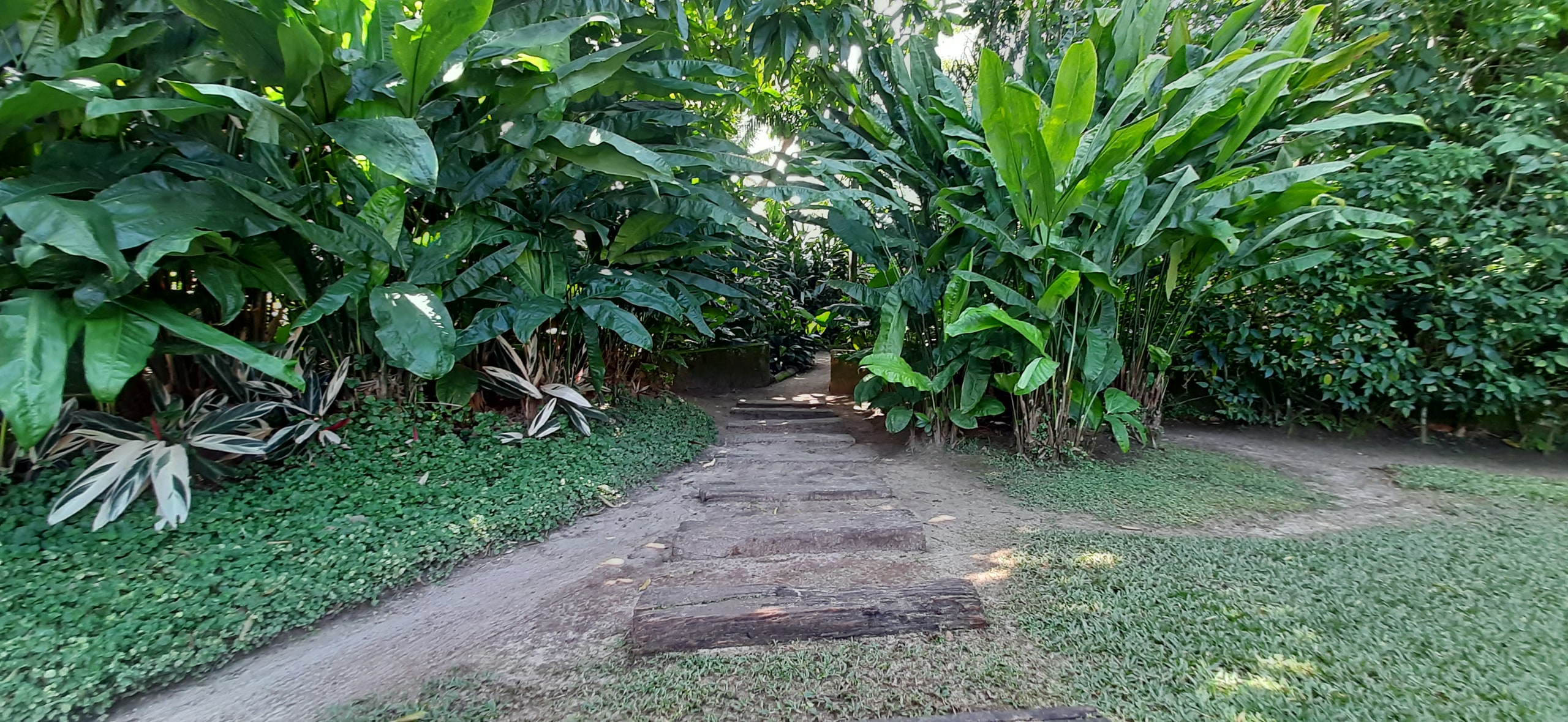 Locação Condominio Iporanga Guarujá Casa PErto da Praia de Iporanga