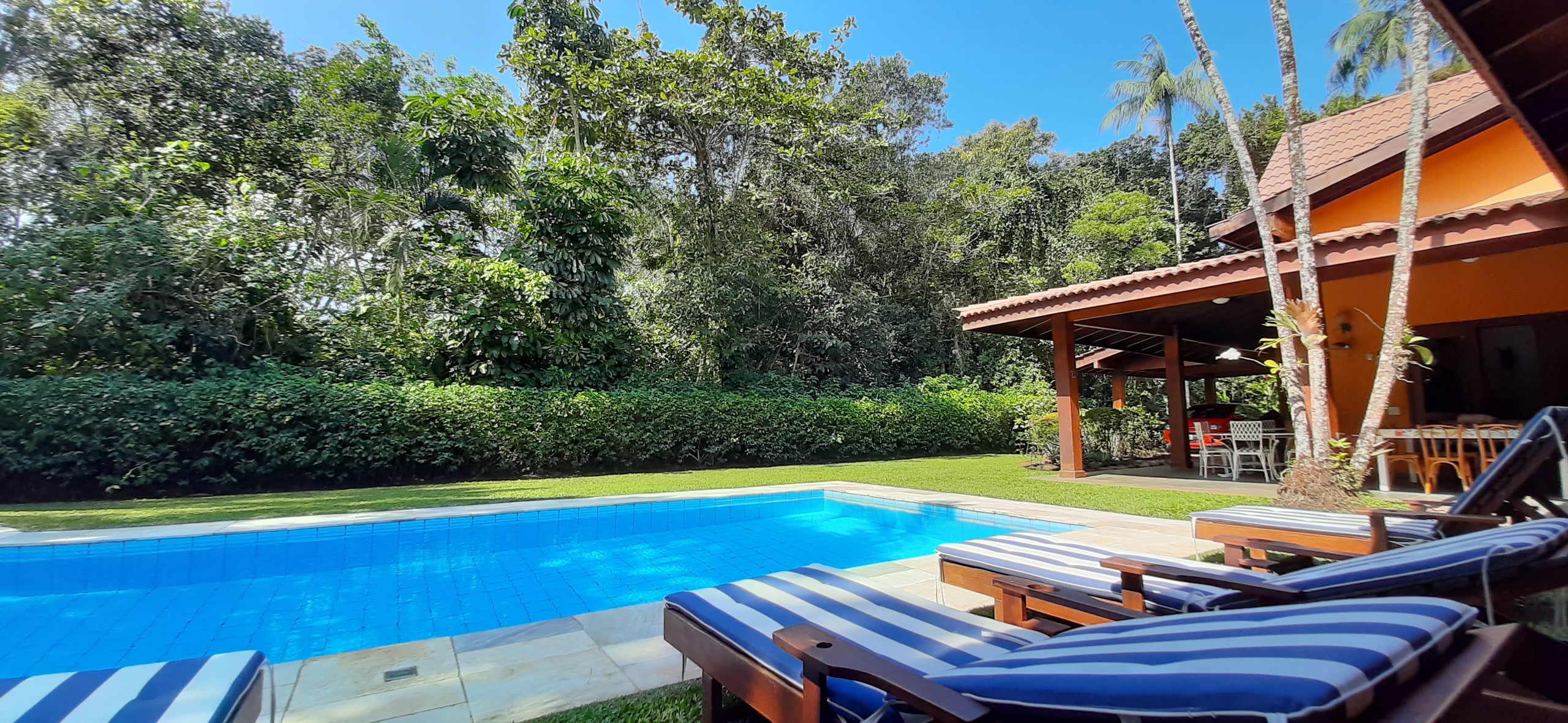 Locação Condominio Iporanga Guarujá Casa PErto da Praia de Iporanga