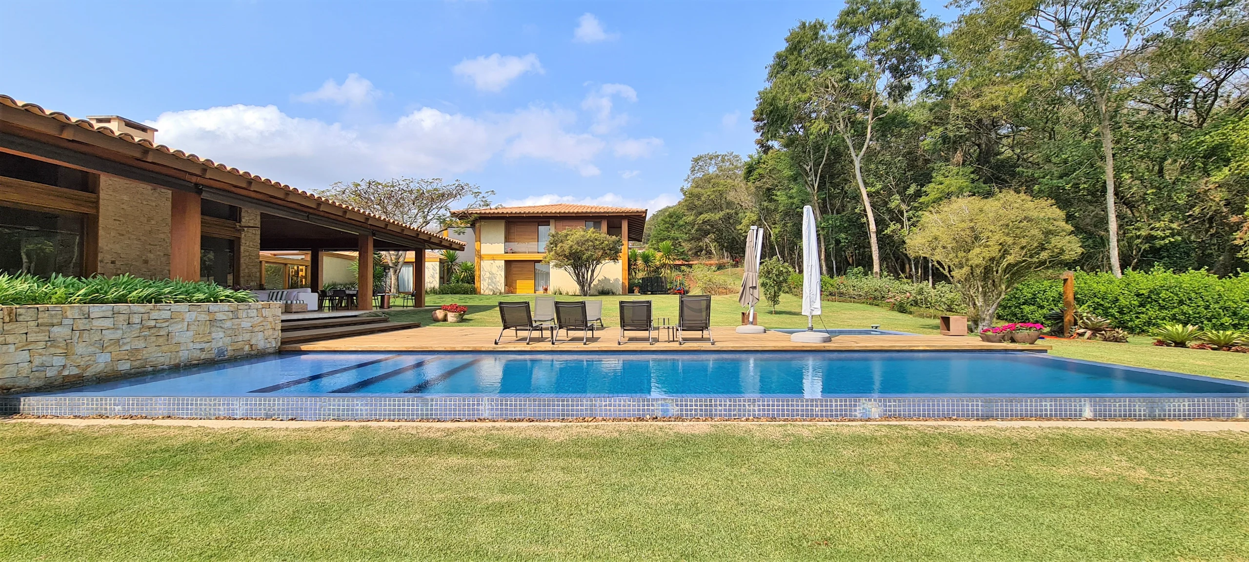 Imóveis Na Quinta da Baroneza - Casa Venda - Projeto de Gilda Meirelles na Quinta da Baroneza