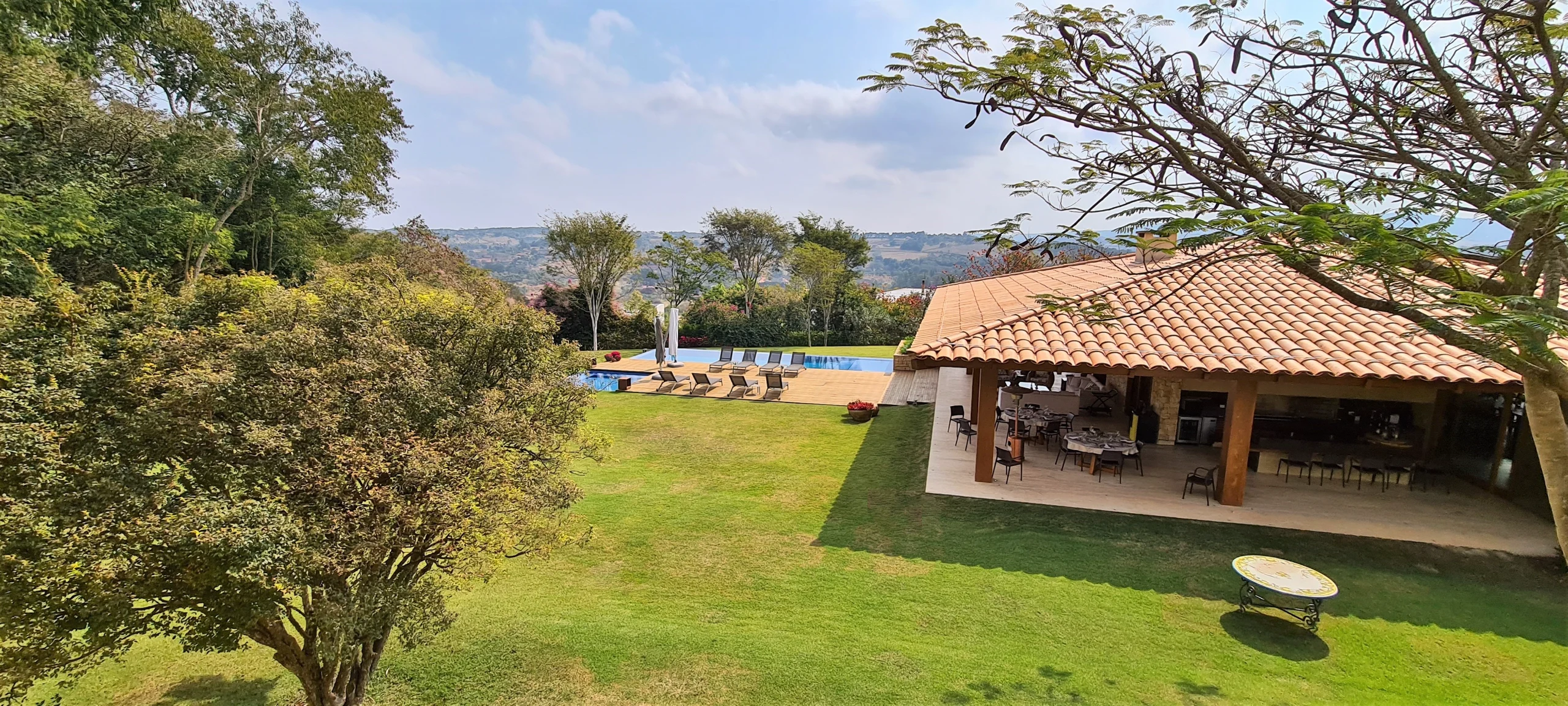 Imóveis Na Quinta da Baroneza - Casa Venda - Projeto de Gilda Meirelles na Quinta da Baroneza