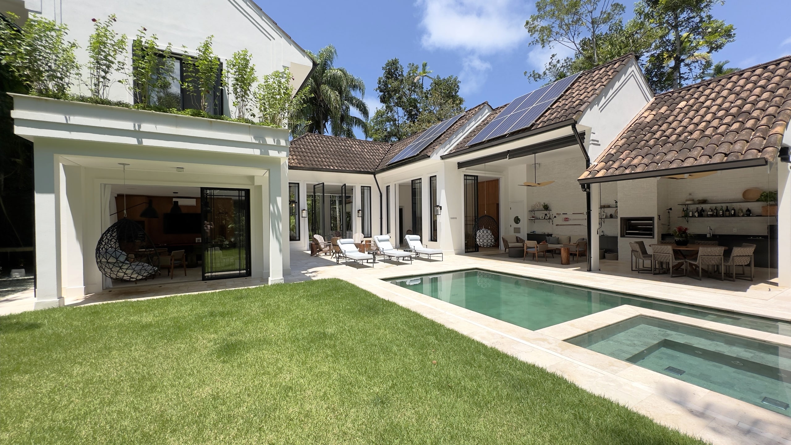 Casa no Condomínio Iporanga Guarujá — Villa 444