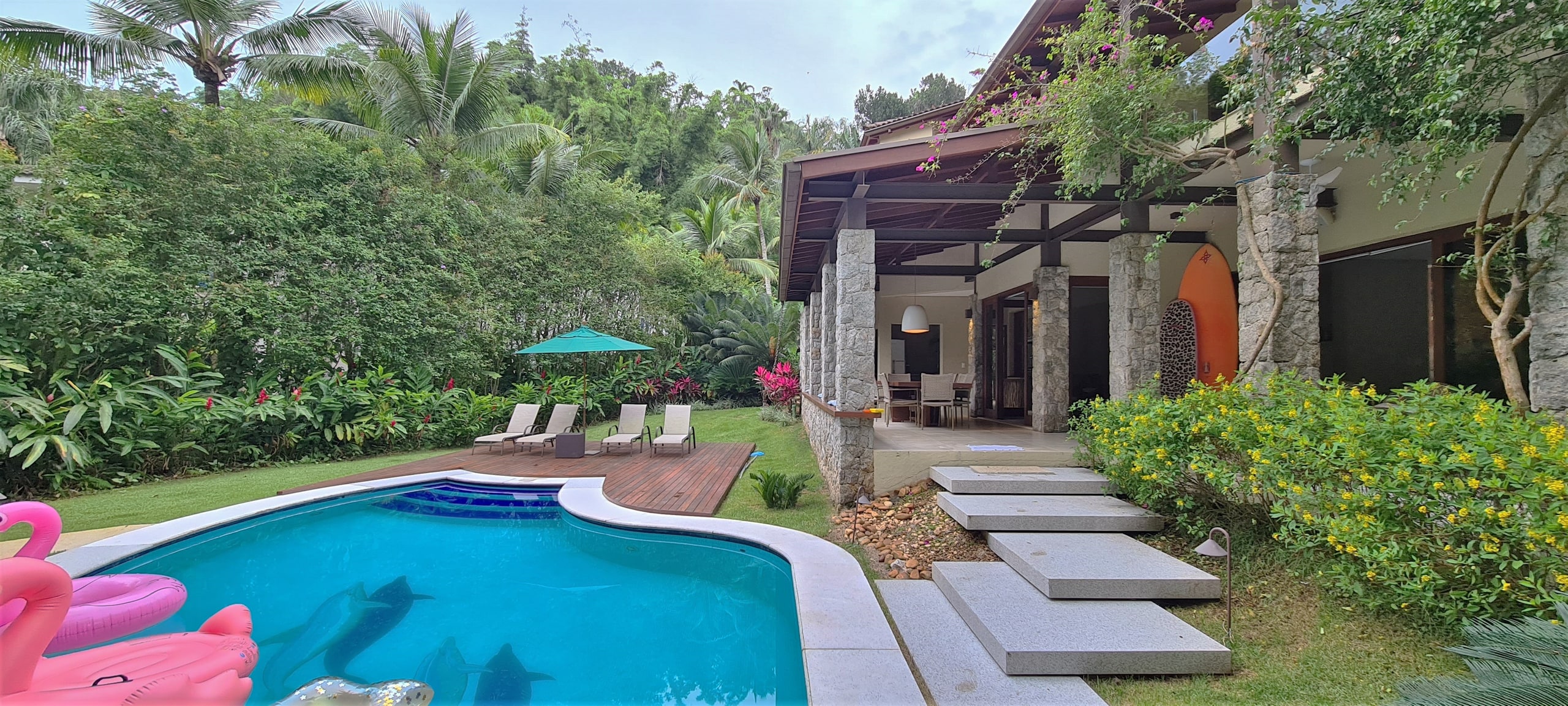 Casa com Vista Mar a Venda Condominio Iporanga