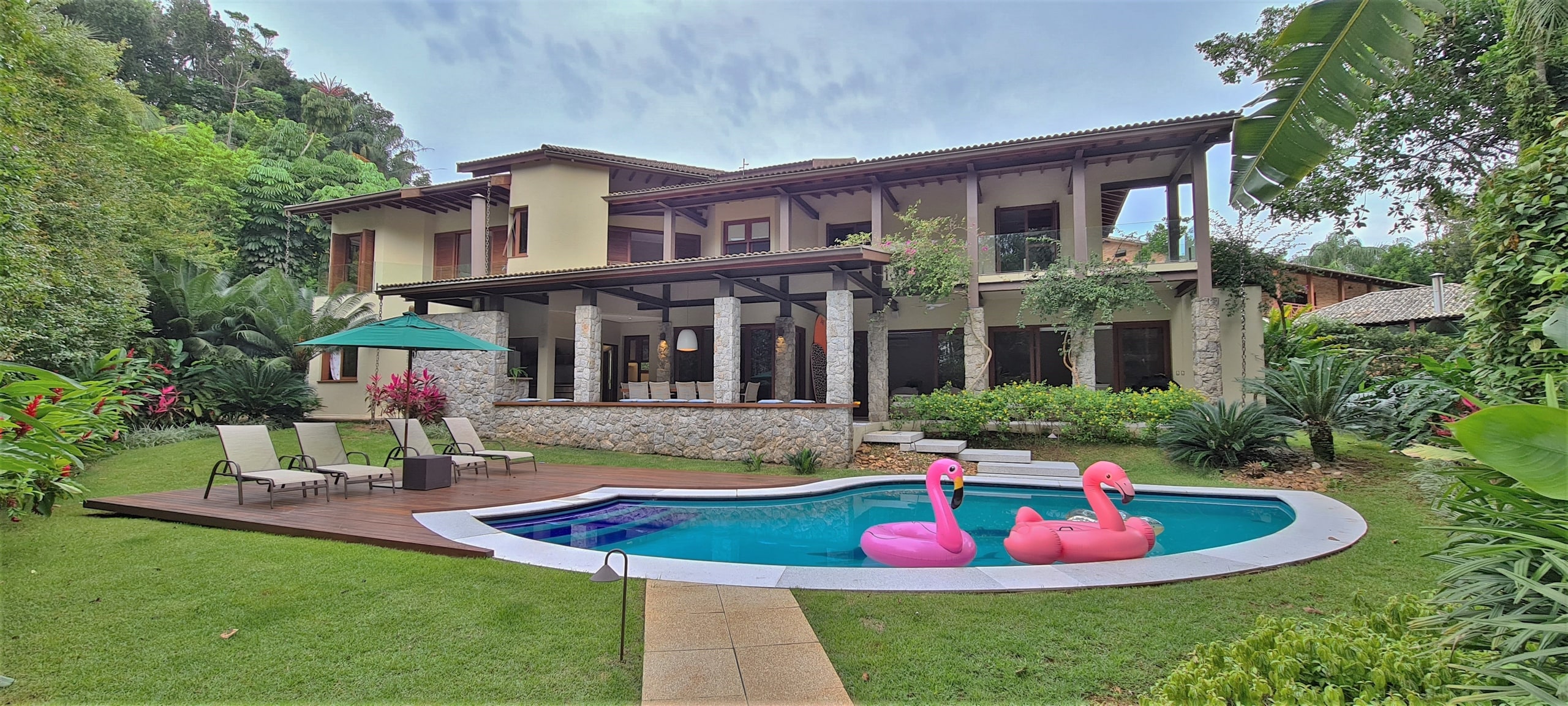 Casa com Vista Mar a Venda Condominio Iporanga