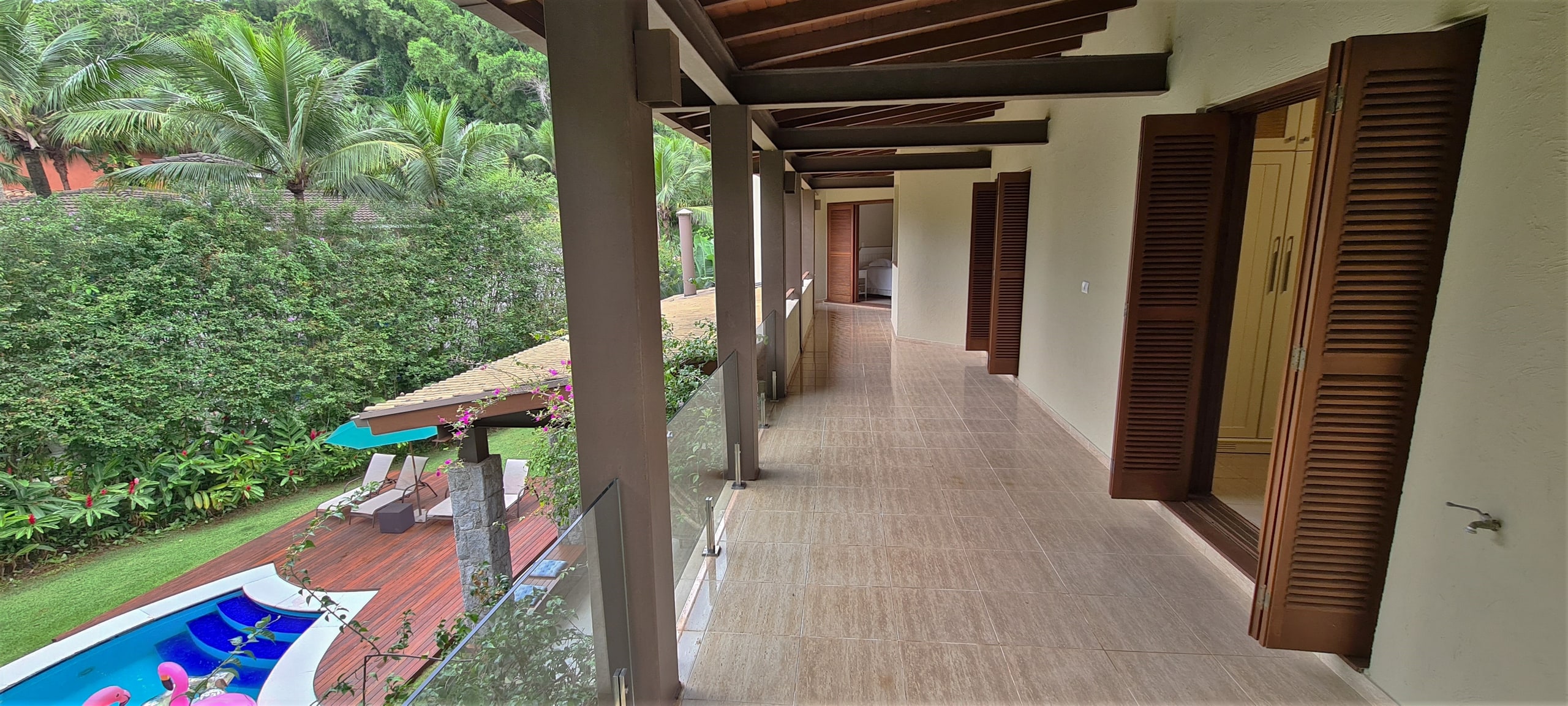 Casa com Vista Mar a Venda Condominio Iporanga