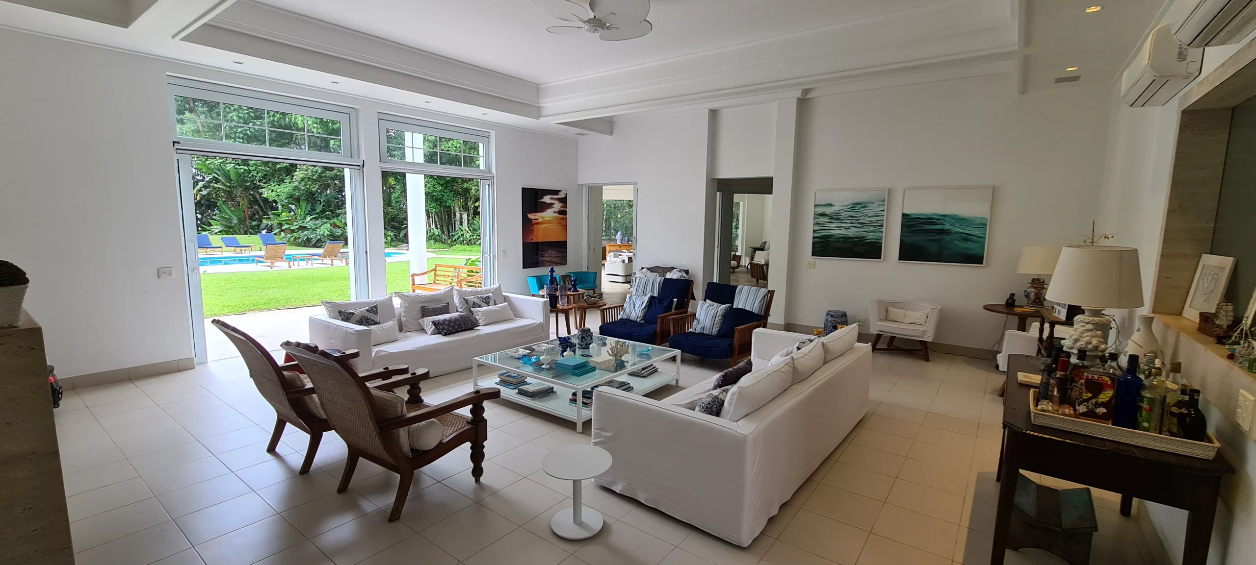 Casa Frente Mar na Praia de Iporanga - Guarujá