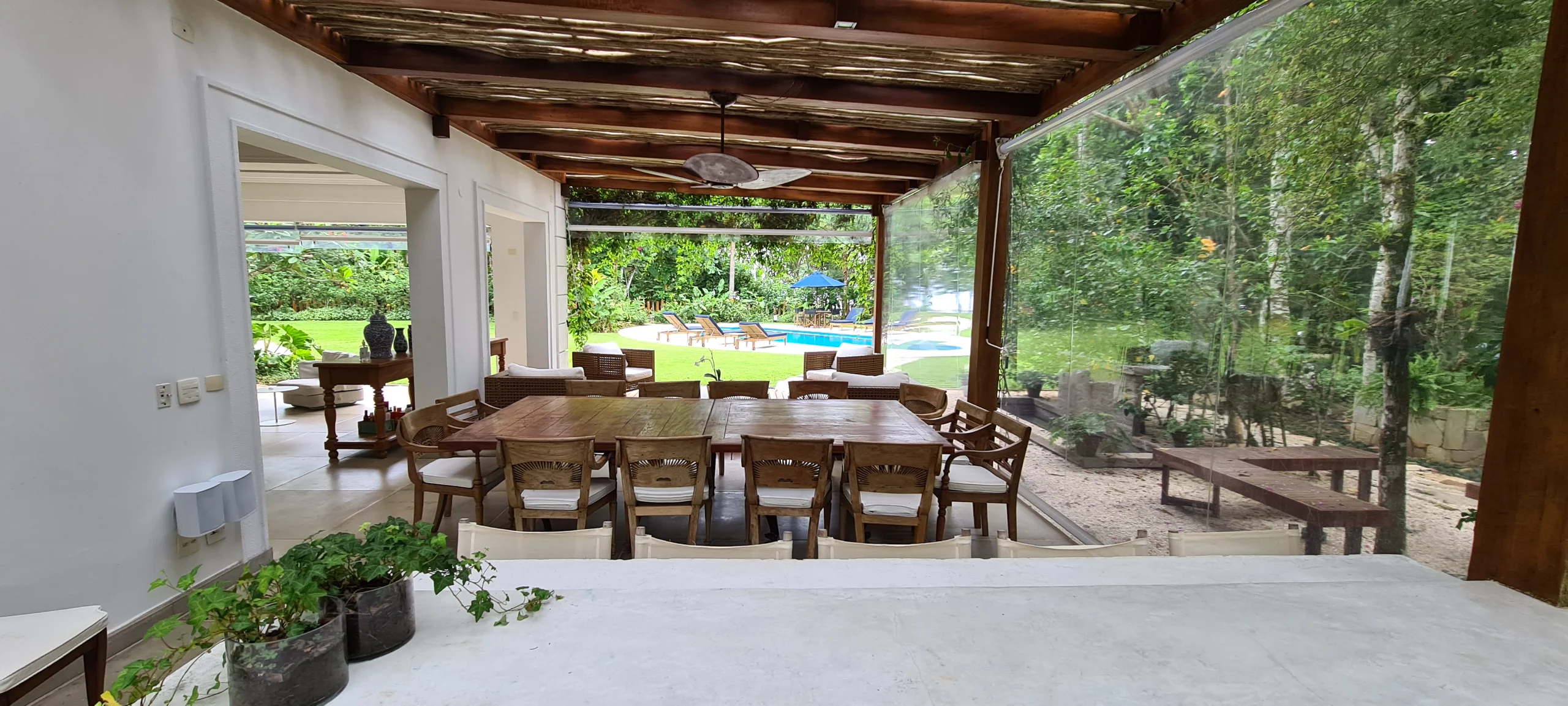 Casa Frente Mar na Praia de Iporanga - Guarujá