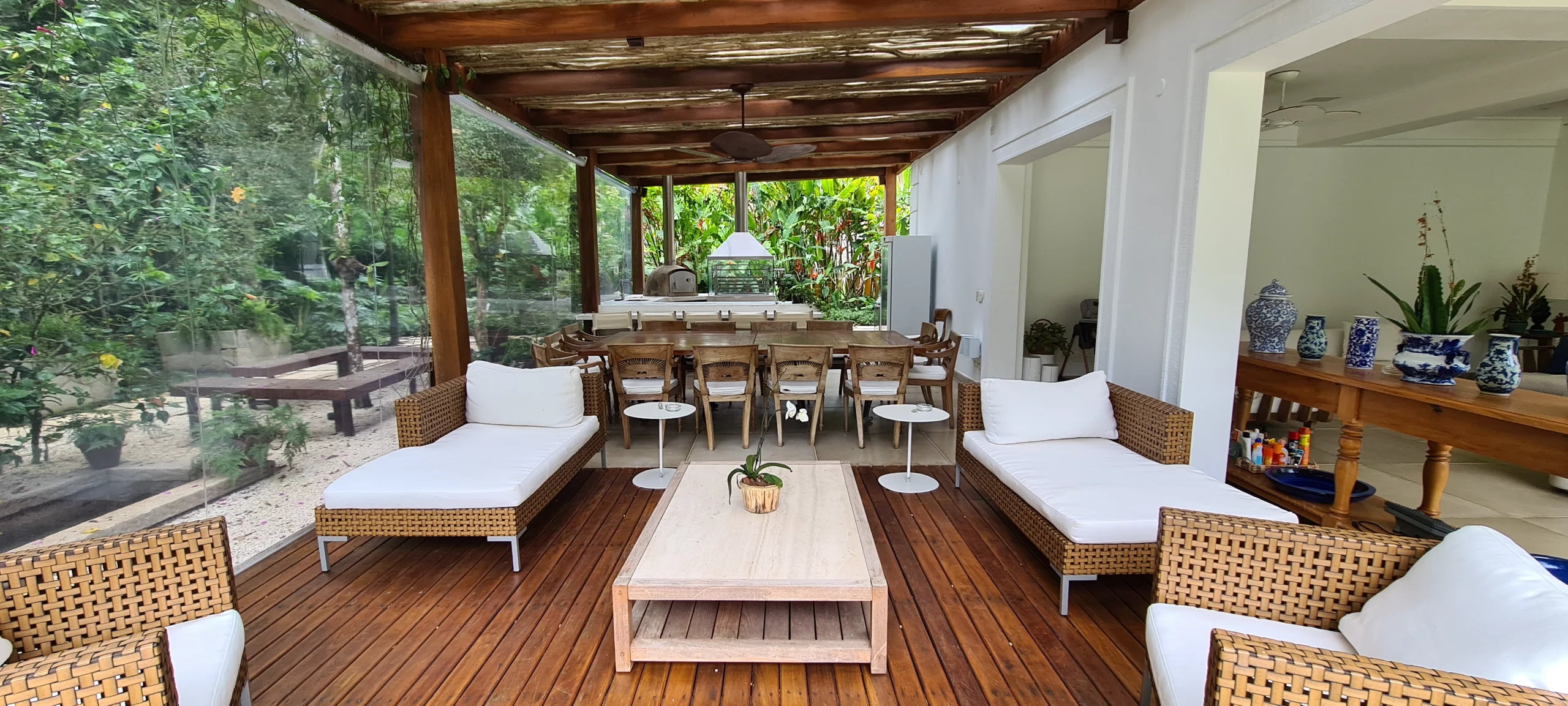 Casa Frente Mar na Praia de Iporanga - Guarujá