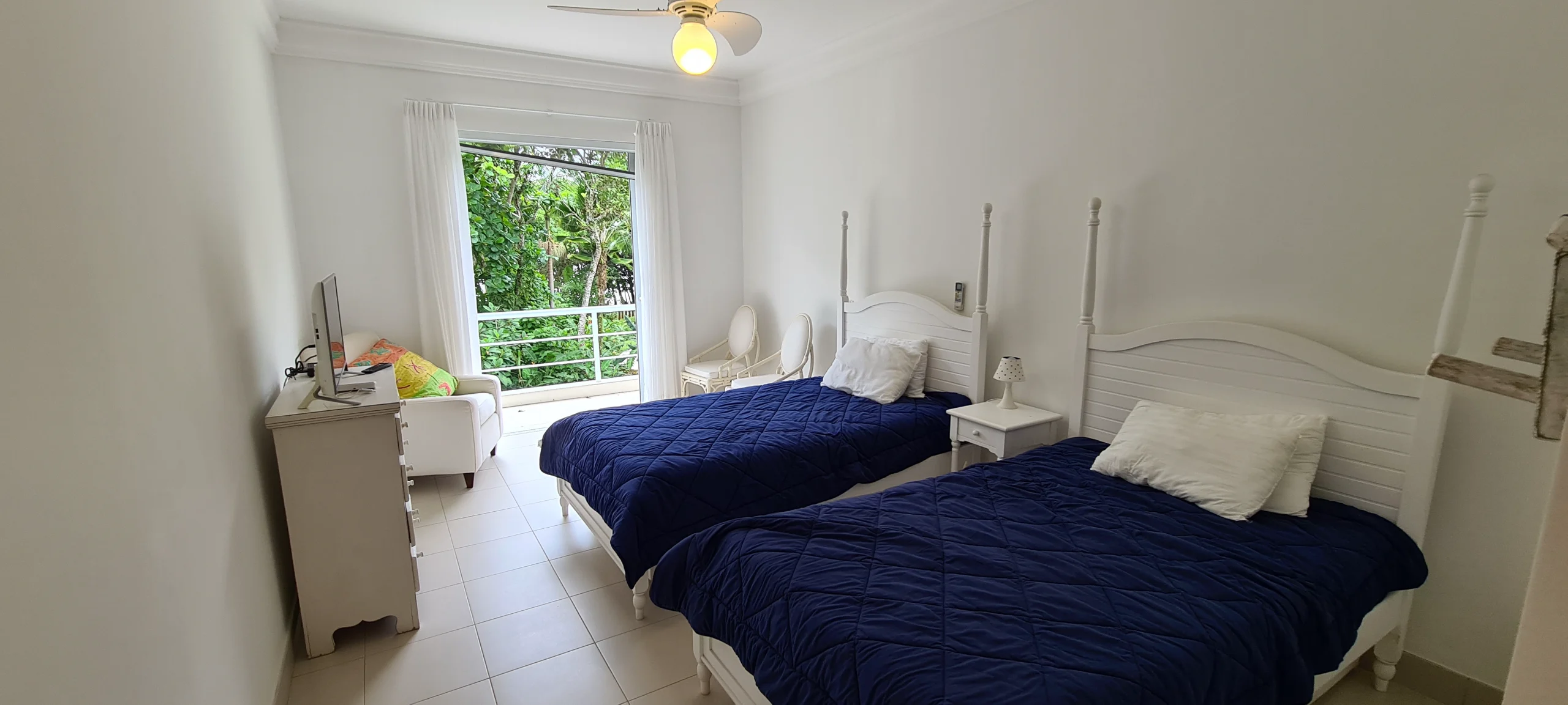 Casa Frente Mar na Praia de Iporanga - Guarujá