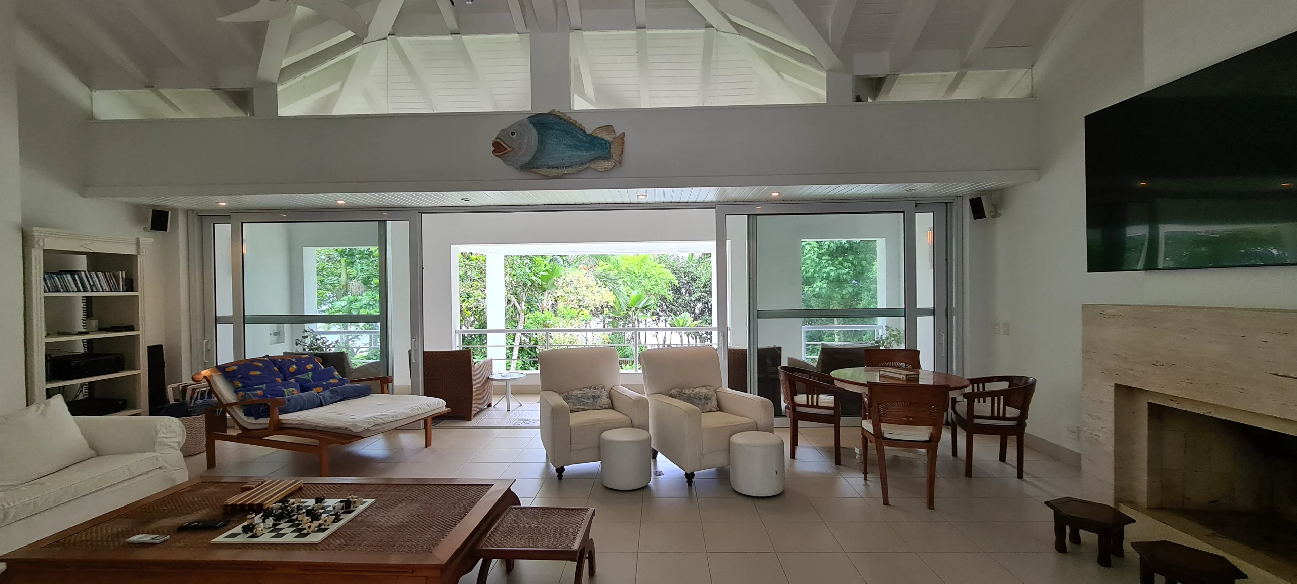 Casa Frente Mar na Praia de Iporanga - Guarujá