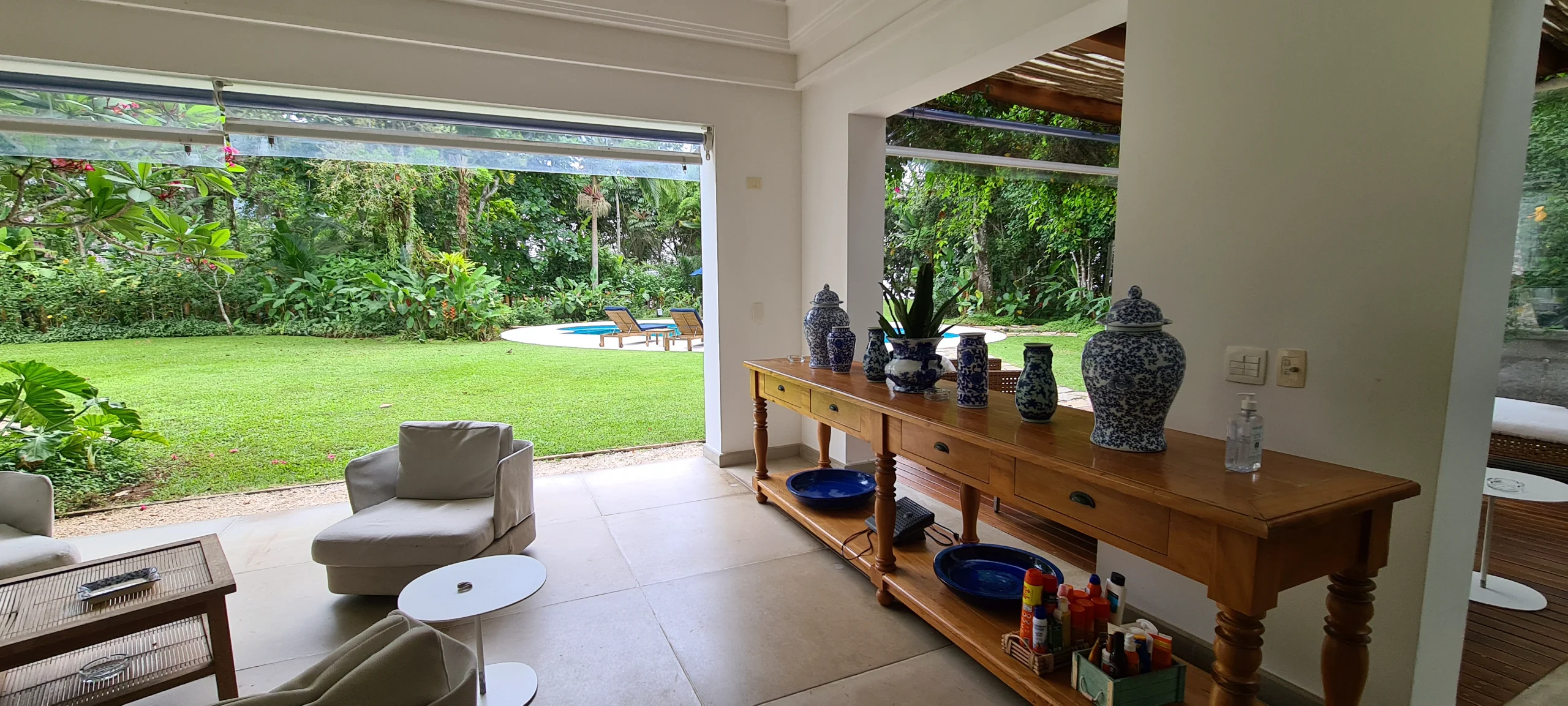 Casa Frente Mar na Praia de Iporanga - Guarujá