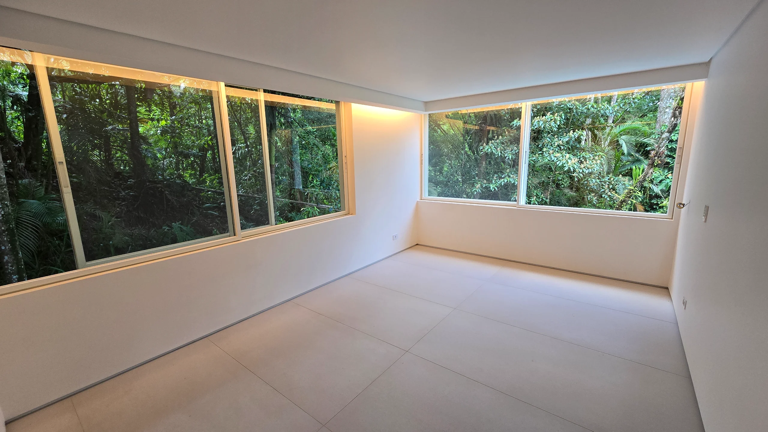Casa Nova a Venda Condominio São Pedro Guarujá
