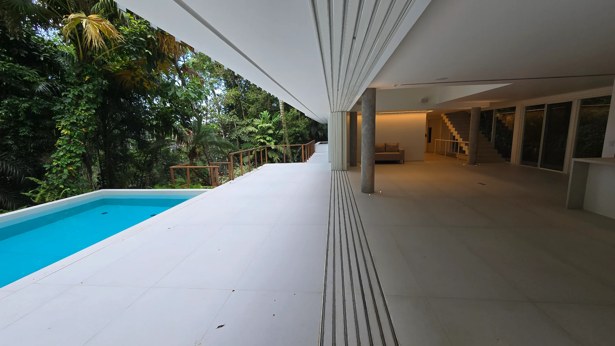 Casa Nova a Venda Condominio São Pedro Guarujá