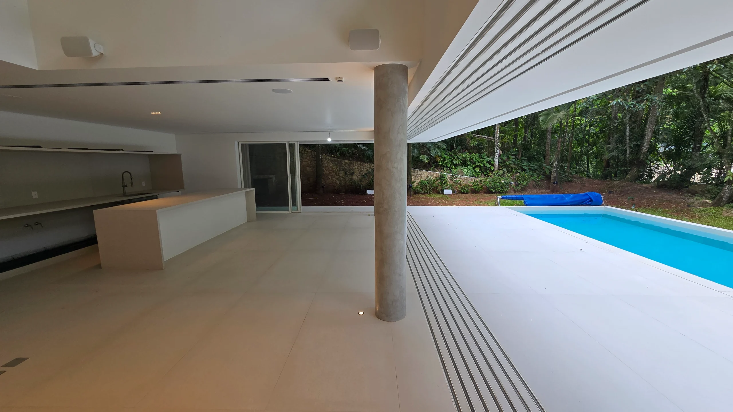 Casa Nova a Venda Condominio São Pedro Guarujá