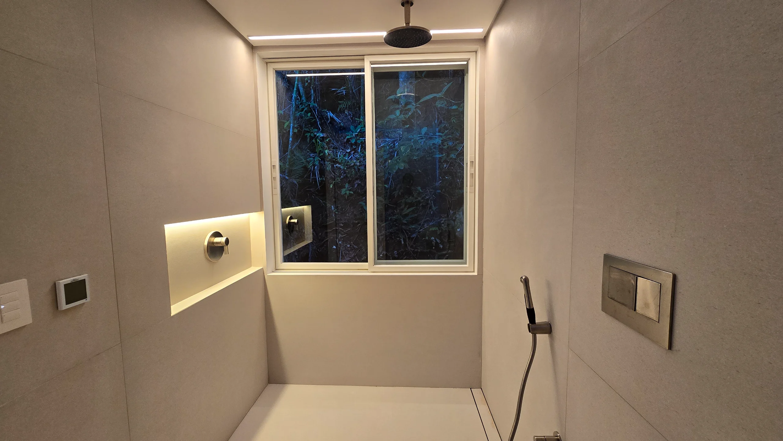 Casa Nova a Venda Condominio São Pedro Guarujá
