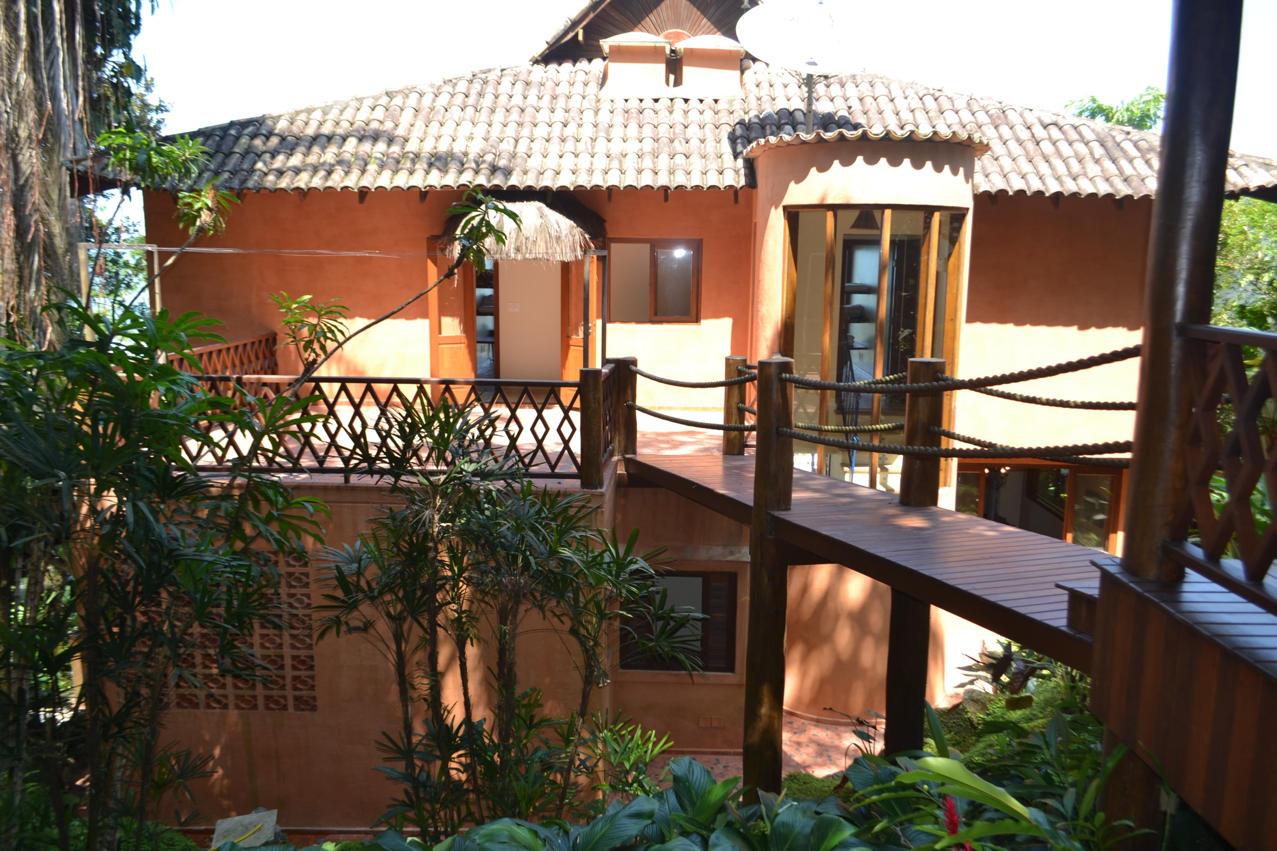 Casa frente para o Mar no Condominio Taguaiba Guaruja